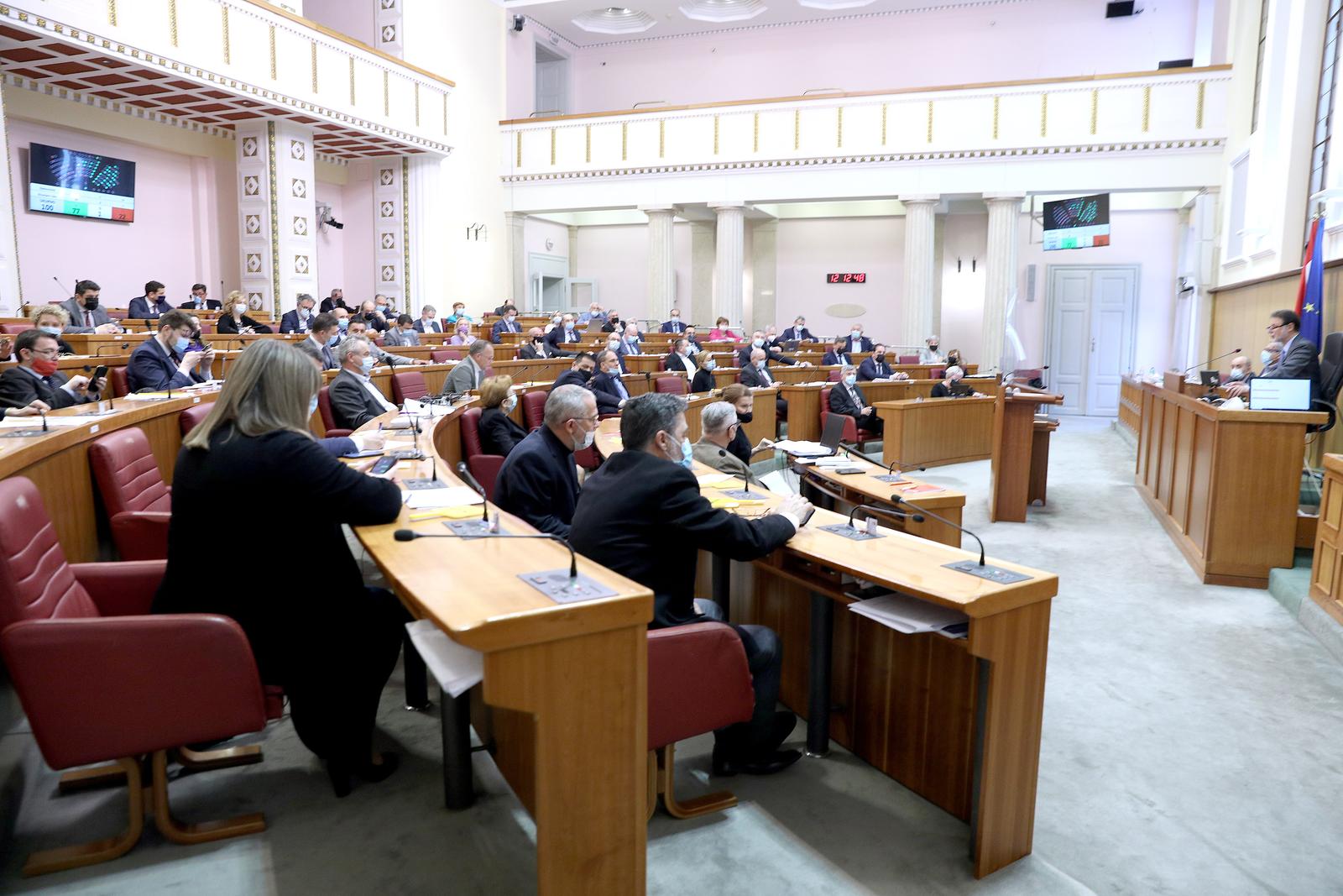 Zagreb: Sabor dugim glasovanjem završio ovotjedni rad