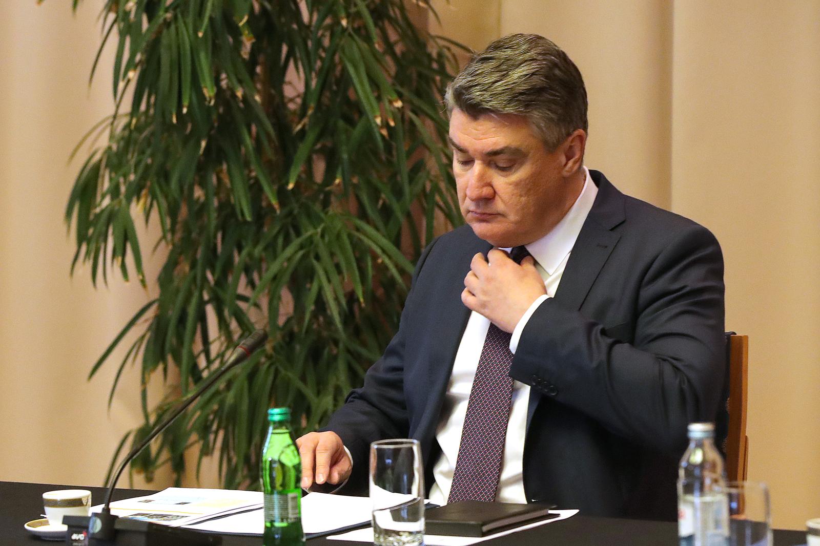 Zagreb: Predsjednik Milanović sudjelovao na okruglom stolu Obnova i razvoj Banije