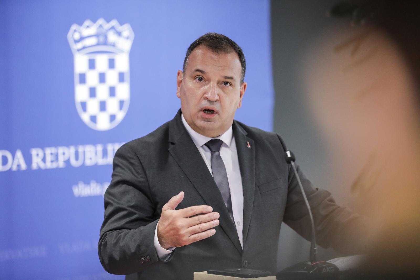 Beroš: Uvođenjem COVID potvrda spriječena je zaraza više od 36 000 ljudi