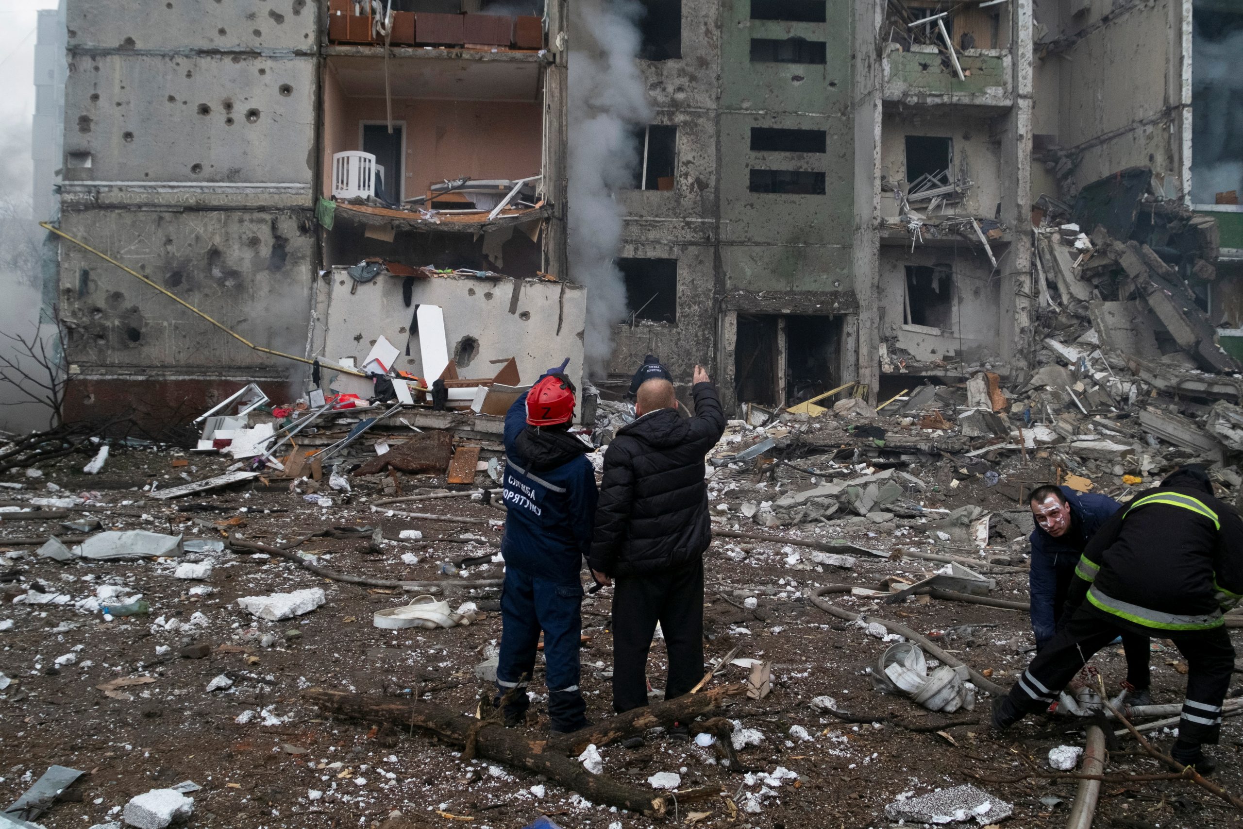 1648459063-2022-03-03T173805Z_326550953_RC25VS9S70NT_RTRMADP_3_UKRAINE-CRISIS-CHERNIHIV-AFTERMATH-scaled.jpg