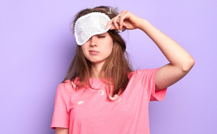 san, spavanje, buđenje, jutro, raspoloženje, neraspoložen, žena, jutro, navike,