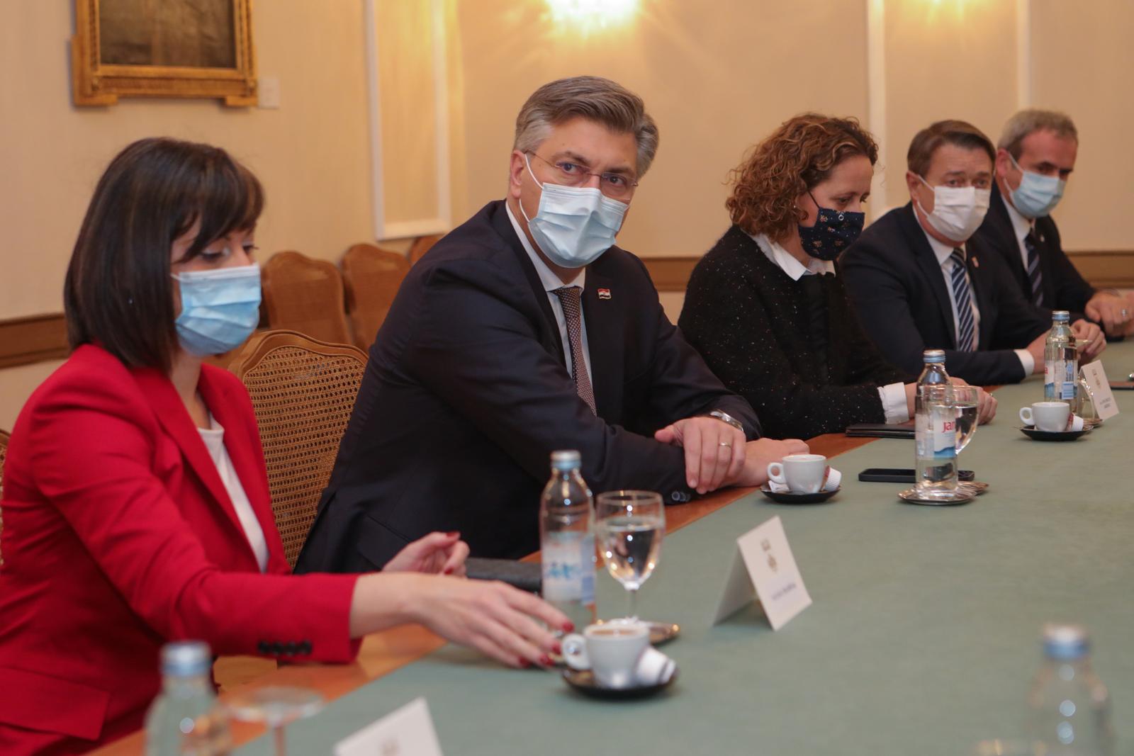 Osijek: Andrej Plenković sastao se s Ivanom Anušićem i Ivanom Radićem