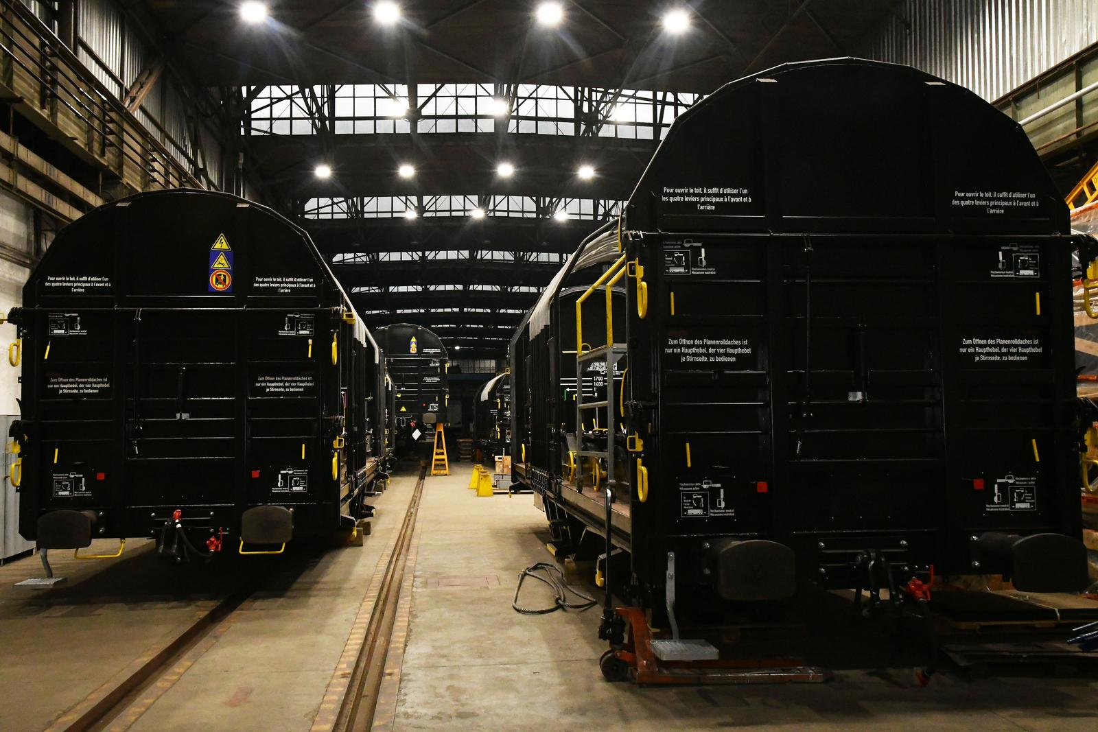 Slavonski Brod: Ministar Horvat u tvornici Đuro Đaković Specijalna vozila