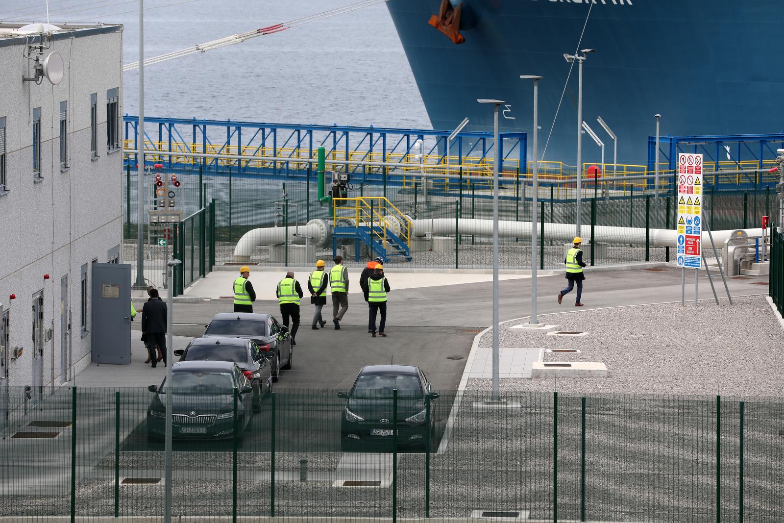 Tomislav Ćorić i Jernej Vrtovec posjetili su LNG terminal u Omišlju