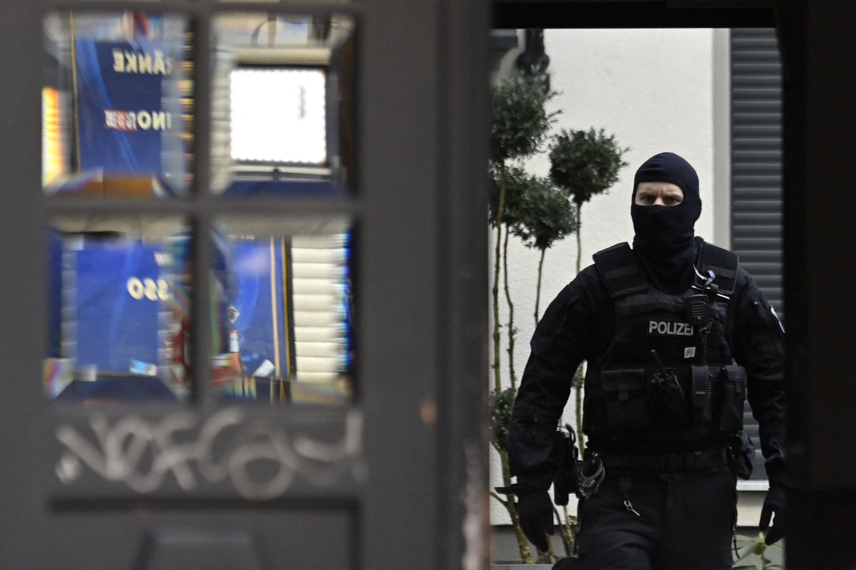 njemačka policija specijalci racija