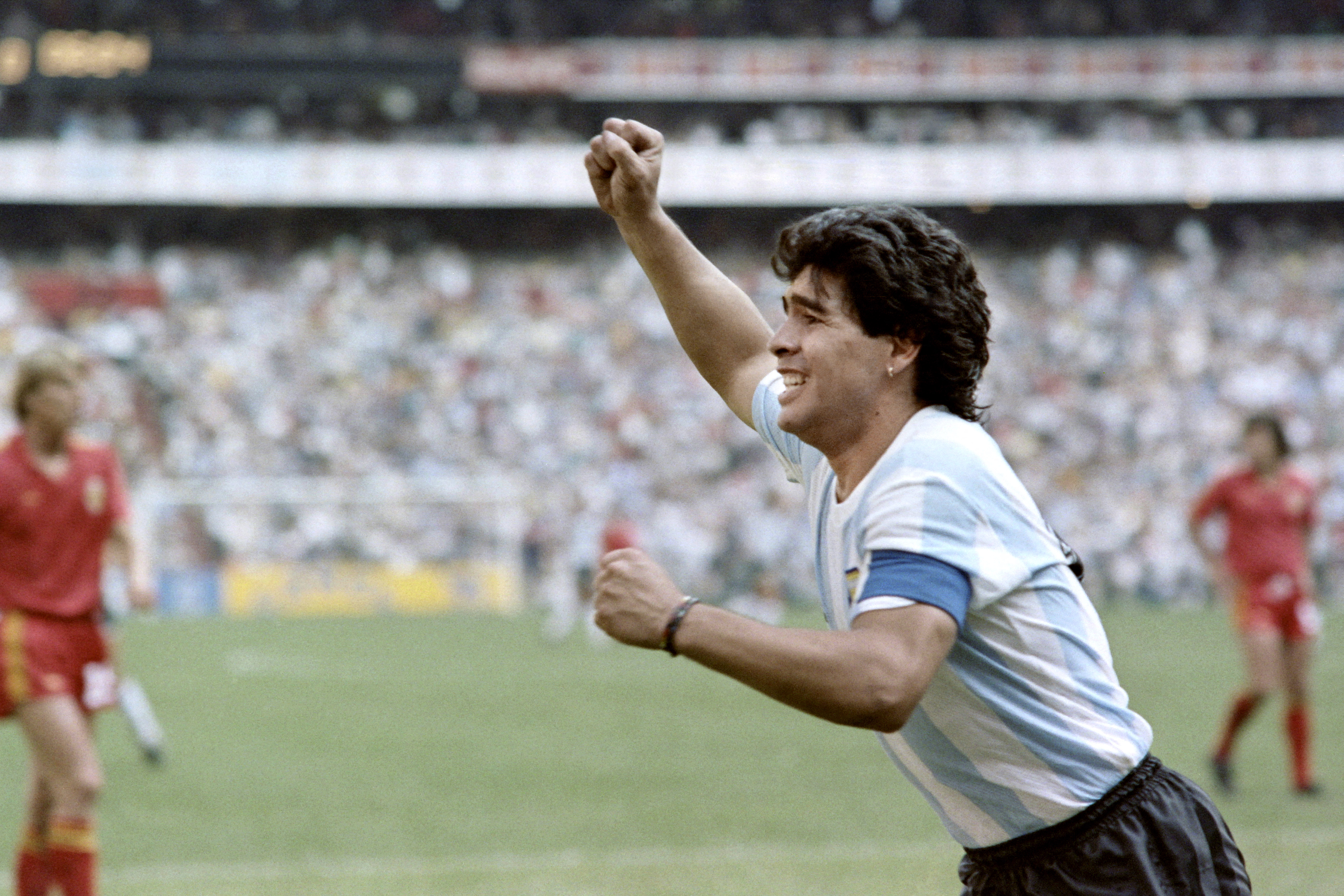 WORLD CUP-1986-ARG-BELG-MARADONA