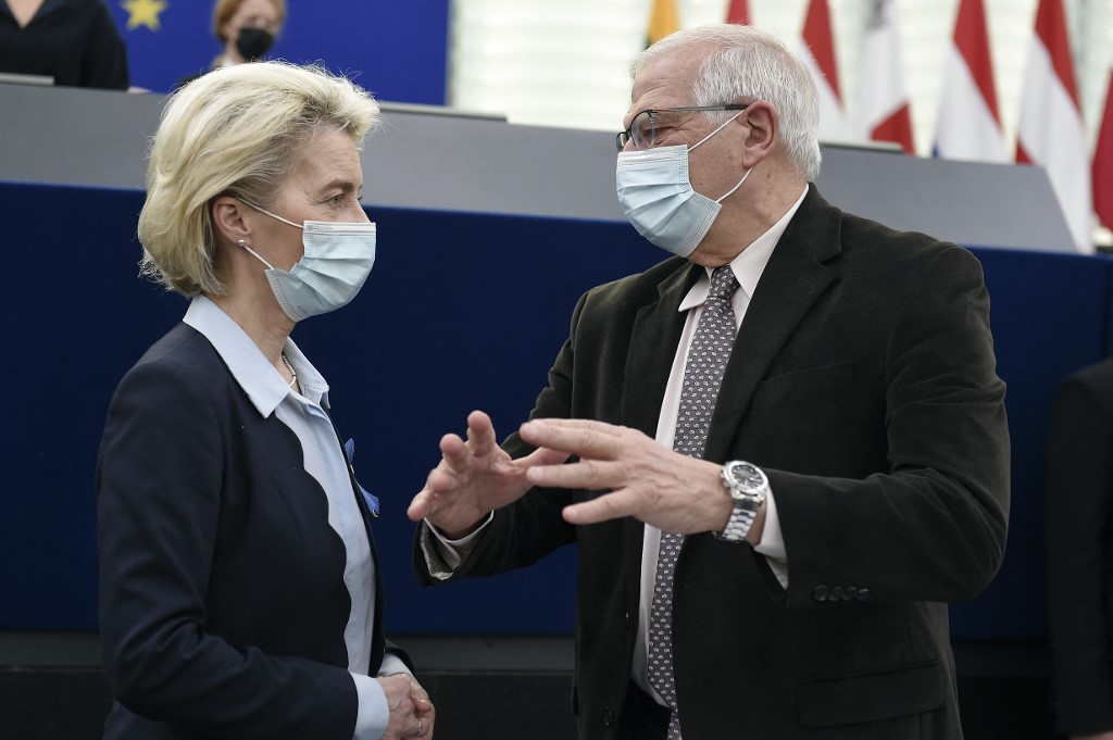 Josep Borell, Ursula von der Leyen