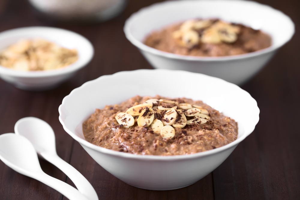 Chocolate,Oatmeal,Or,Oat,Porridge,With,Toasted,Almond,Slices,And