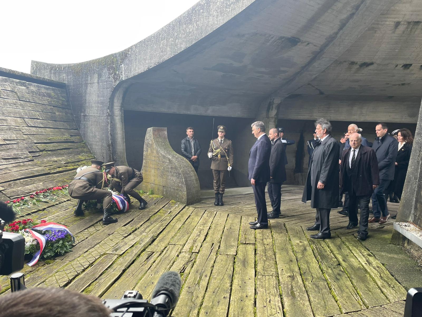 Andrej Plenković, Jasenovac