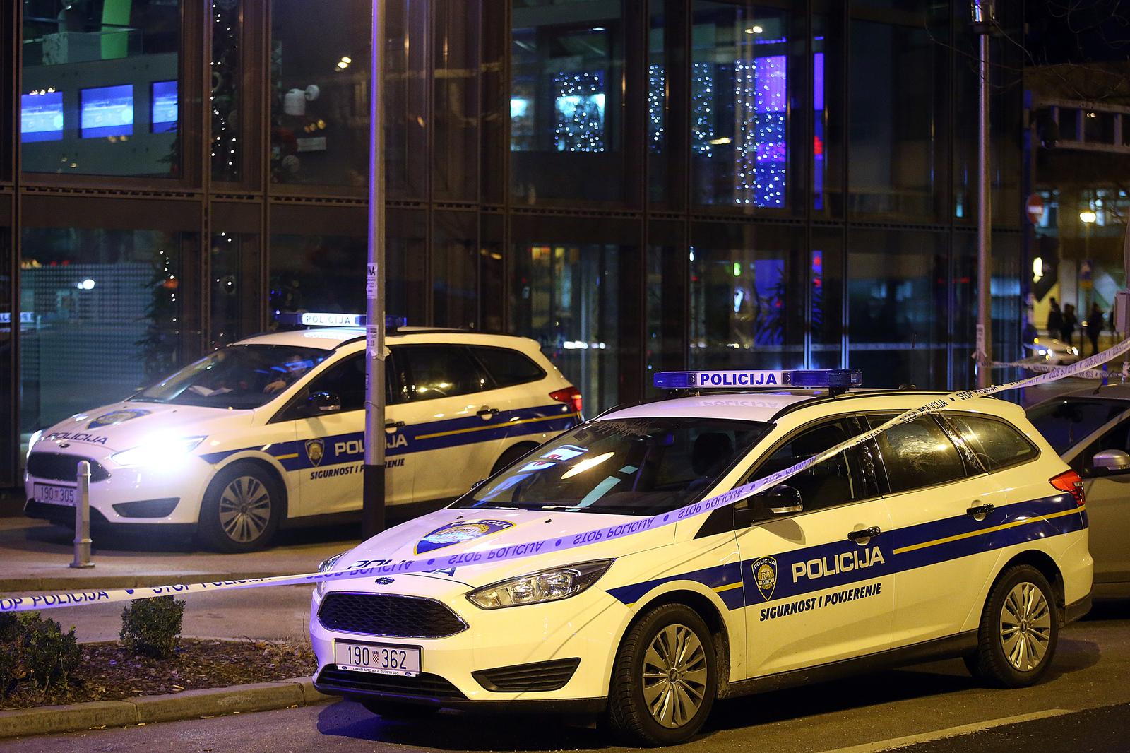 Zagreb: Naoruani razbojnici presreli mukarca ispred banke i oteli mu torbu s novcem