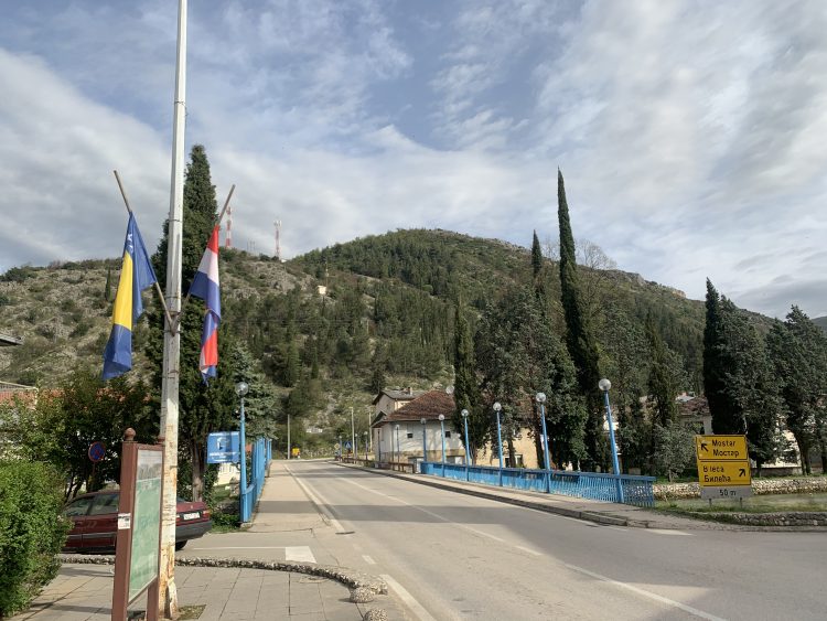 1650782551-image00003-750x563