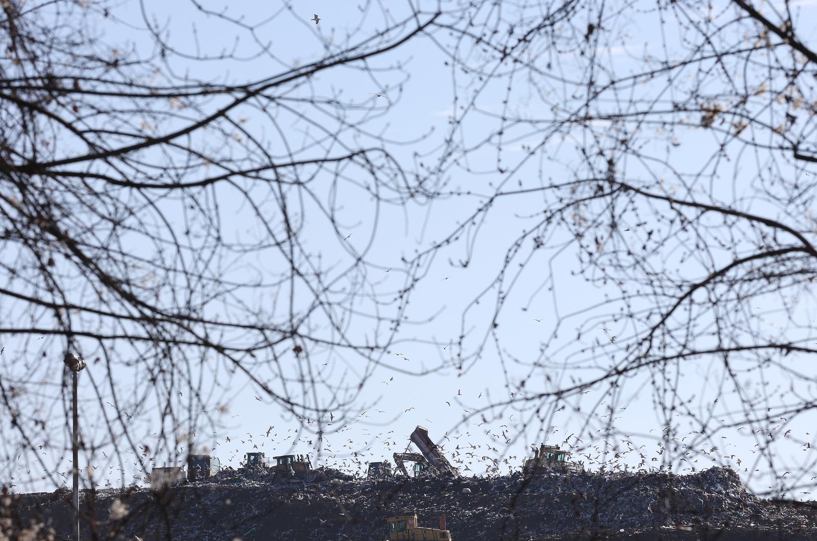 Uz odlagalište otpada Jakuševec organizirano prosvjedno okupljanje zbog odlaganja otpada