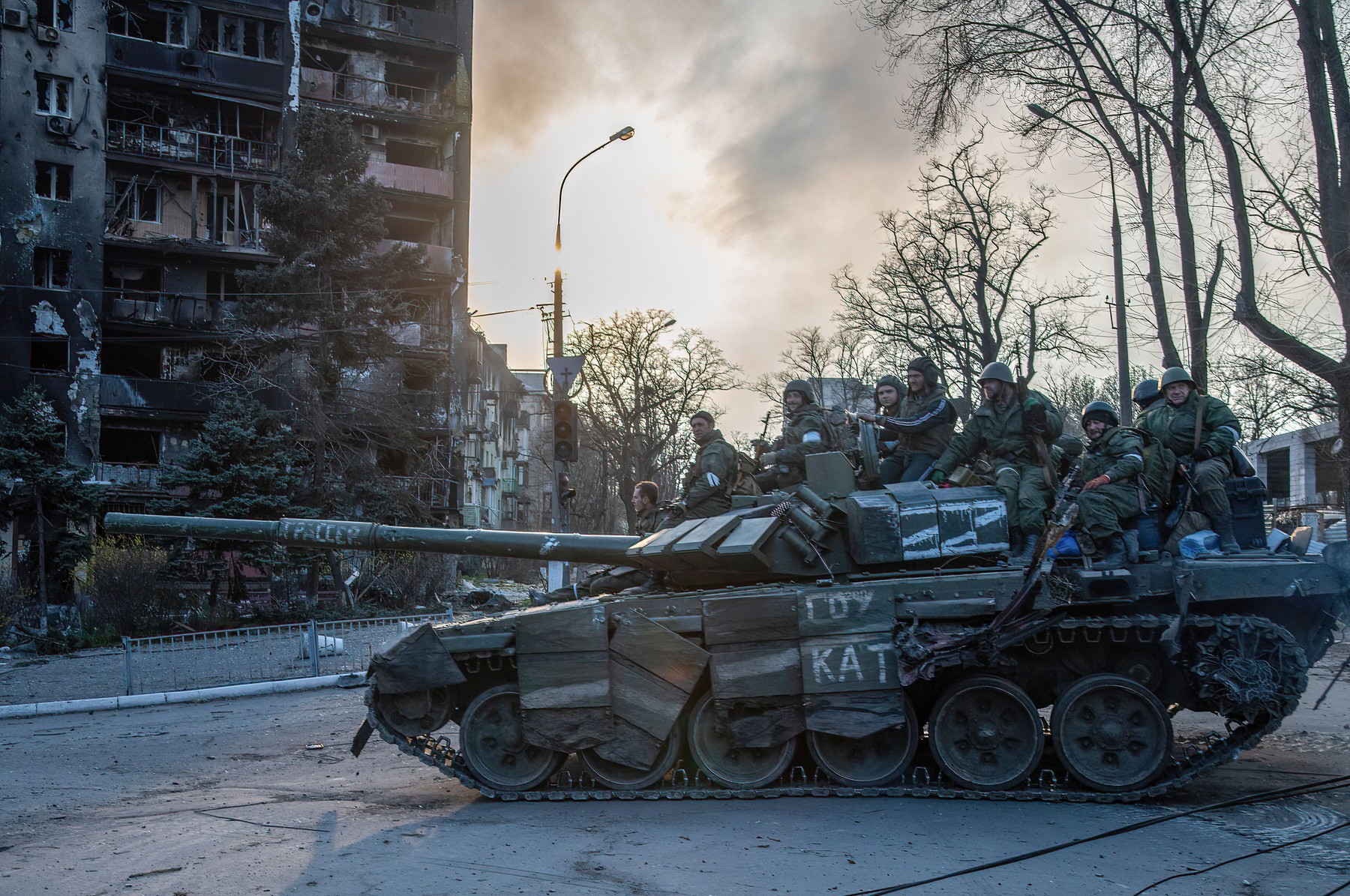 War crisis continues in Mariupol, Ukraine - 18 Apr 2022