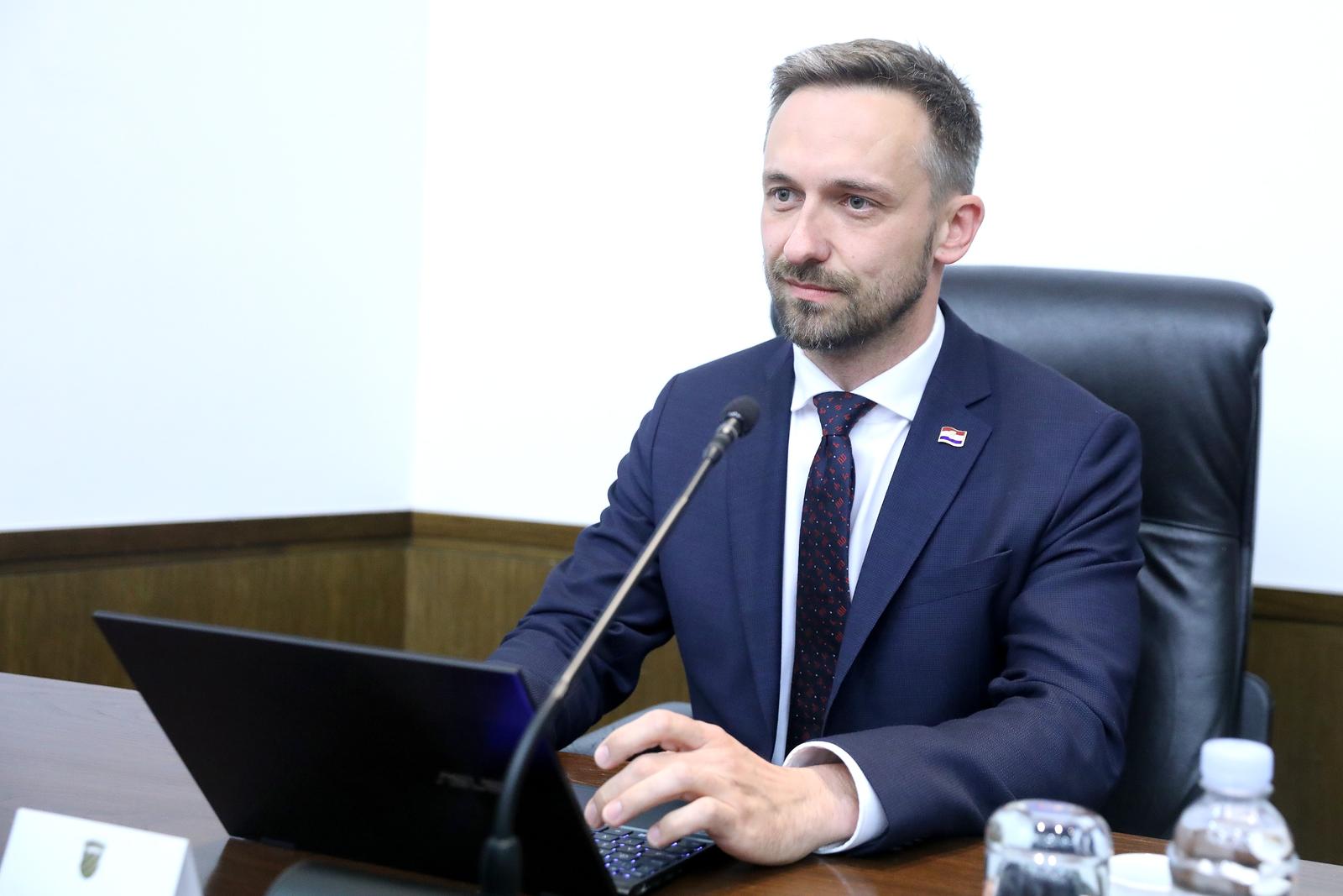 Zagreb: Rasprava o iskazivanju povjerenja Marinu Piletiću