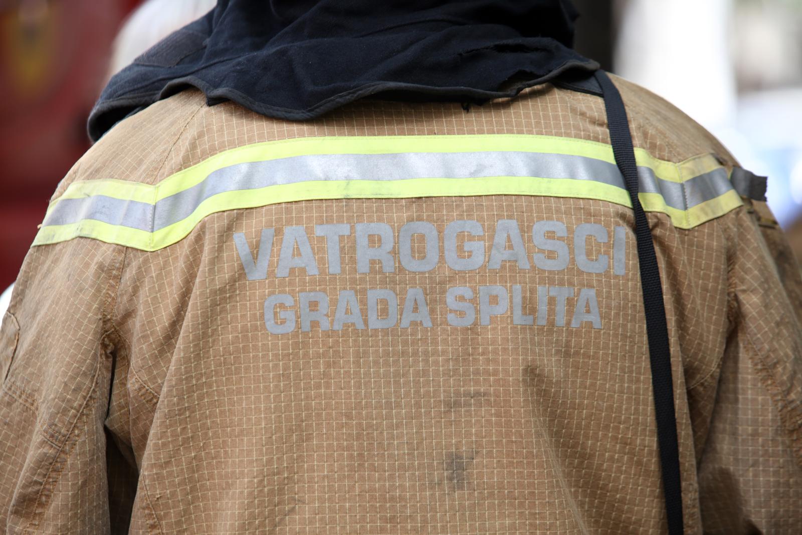 Split: Požar u prizemlju zgrade u Matoševoj