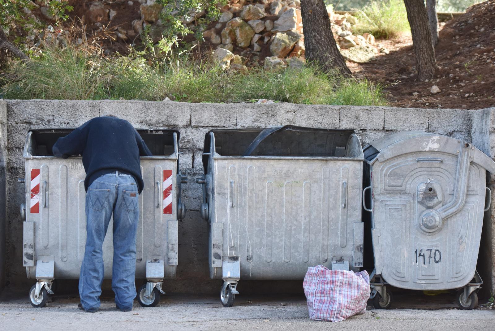 17. listopada u svijetu se obiljeava kao Me?unarodni dan borbe protiv siromatva