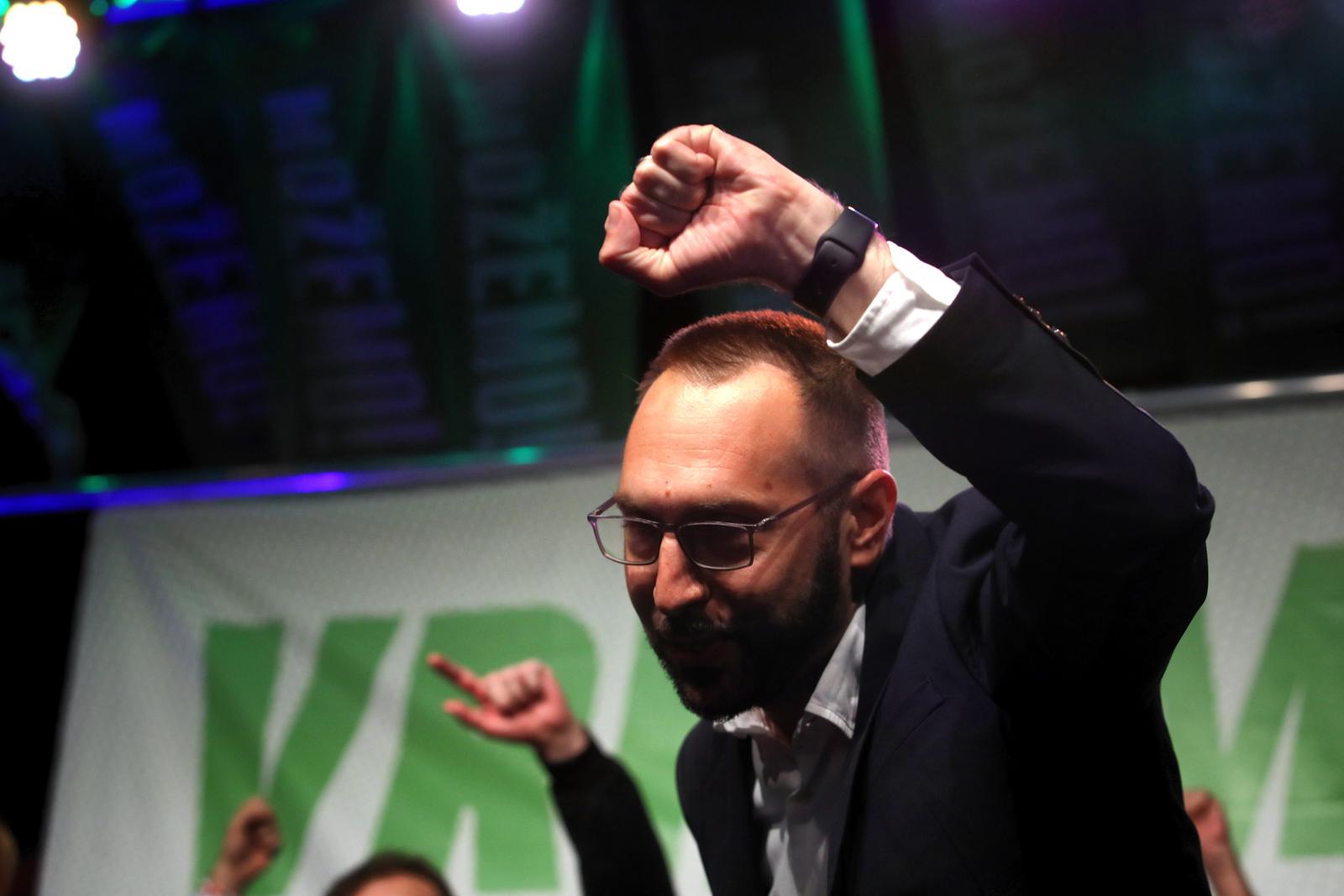 Atmosfera u stožeru Tomislava Tomaševića nakon neslužbenih rezultata lokalnih izbora