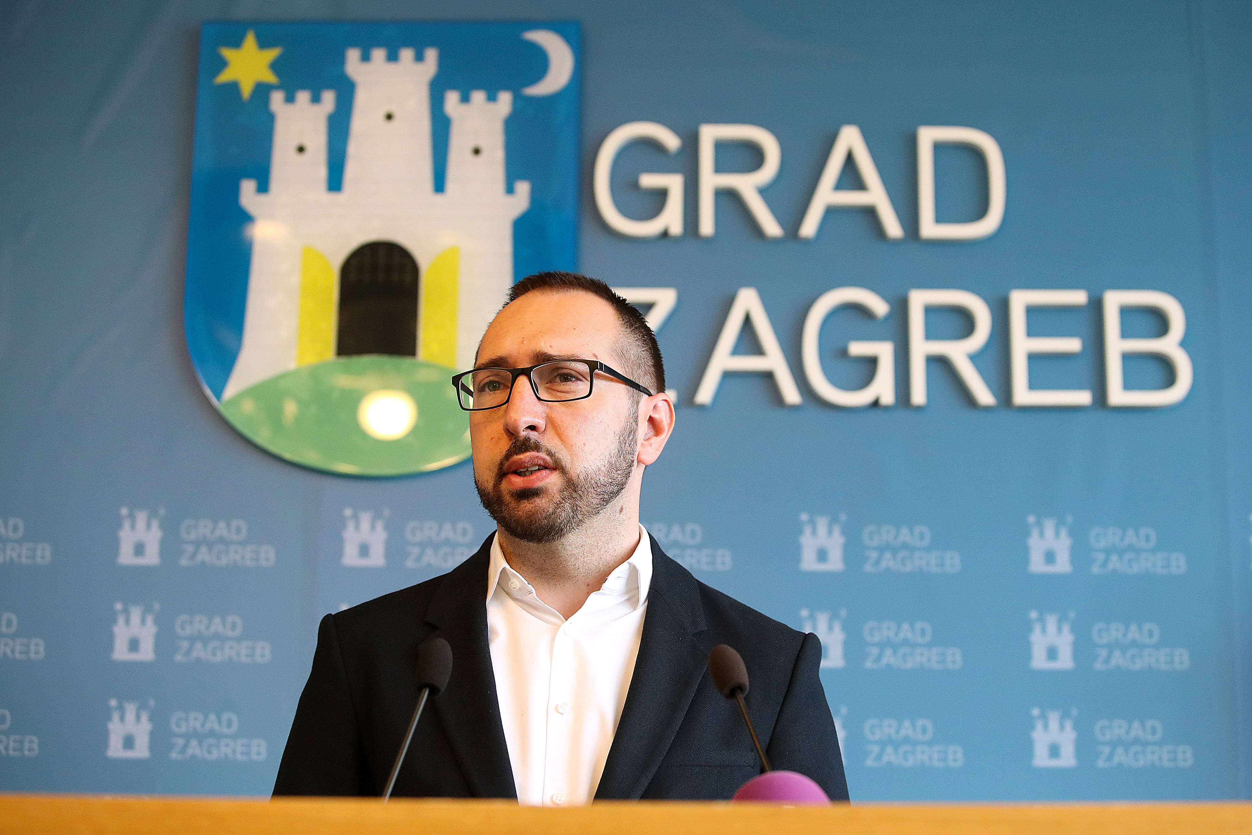 Gradonačelnik Tomašević sa suradnicima održao konferenciju za medije