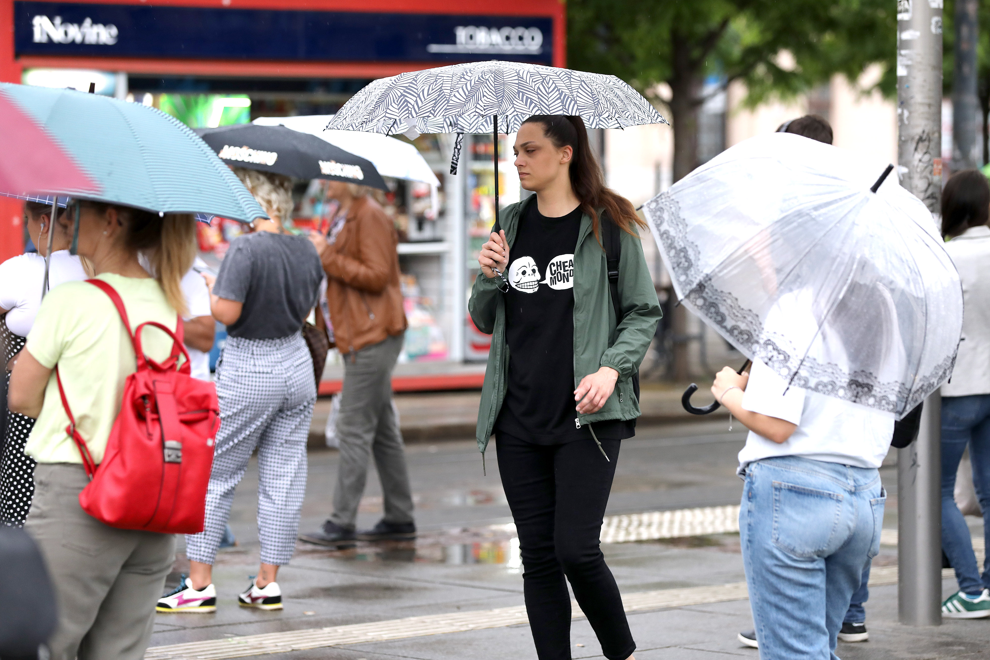 Dan u Zagrebu započeo najavljenom kišom