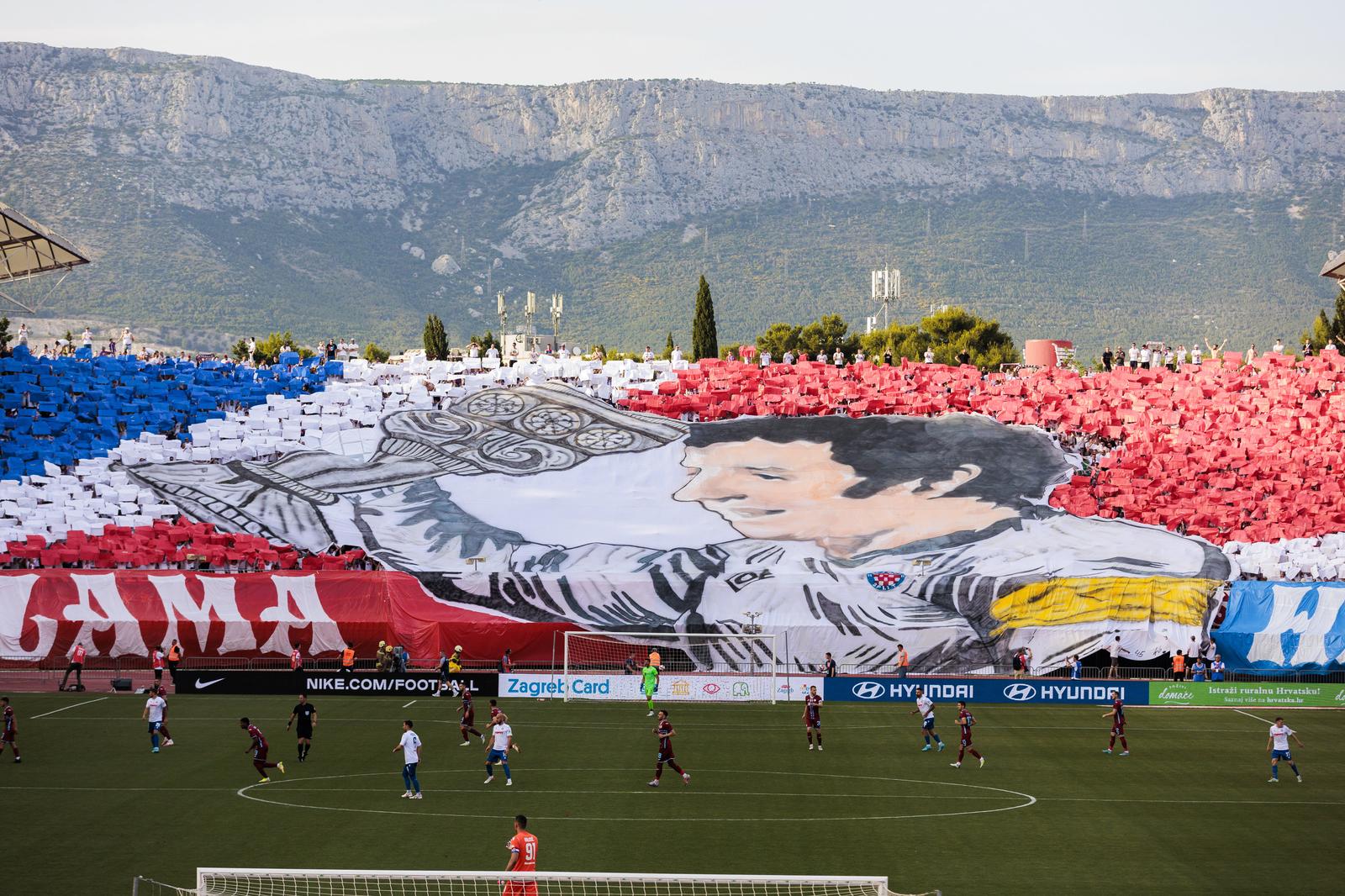 Split: Stadion Poljud,  Finale Hrvatskog nogometnog kupa HNK Hajduk - HNK Rijeka, navijači