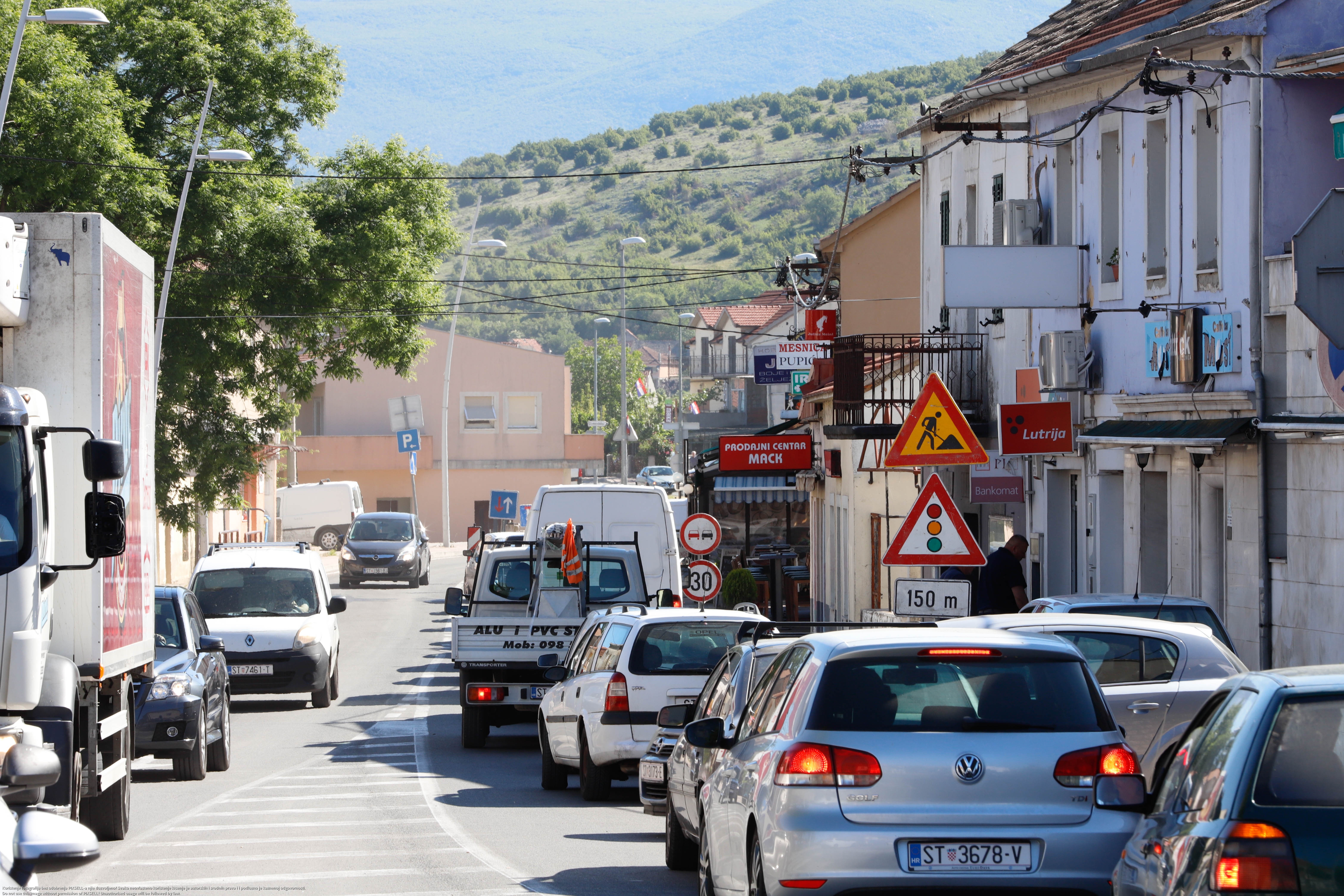 Trilj: Zbog radova na projektu aglomeracije postavljena je svjetlosna signalizacija