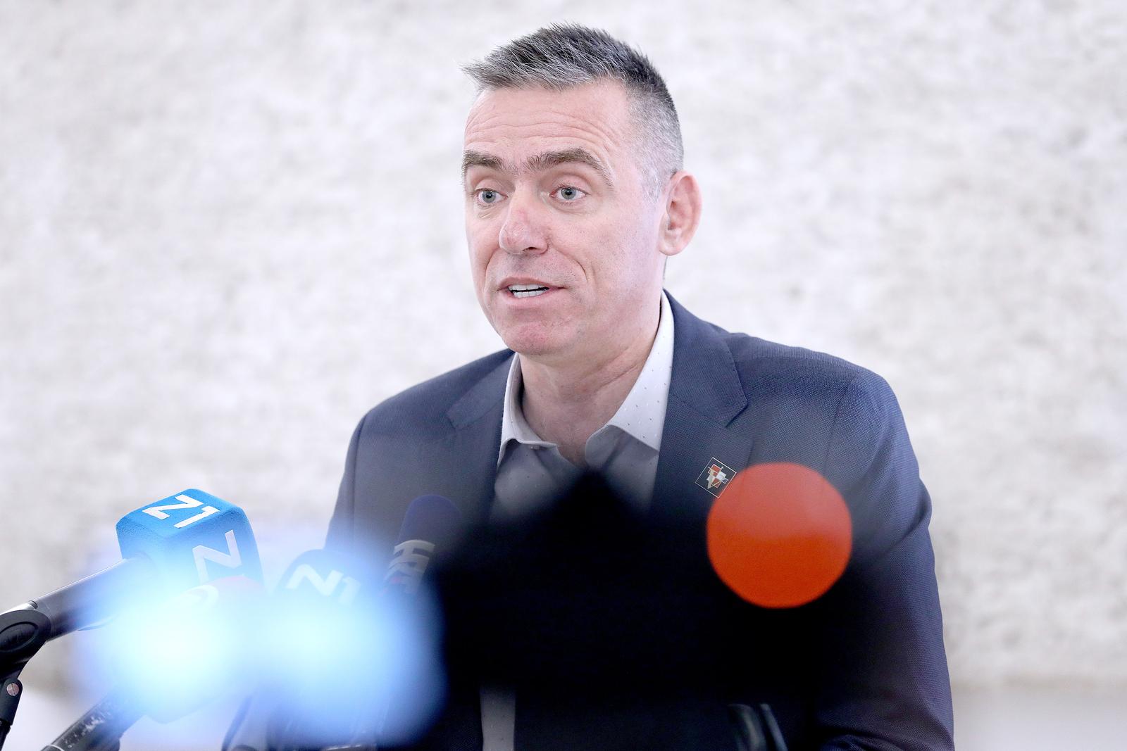 Zagreb: Stipo Mlinarić o optužnicama iz Srbije