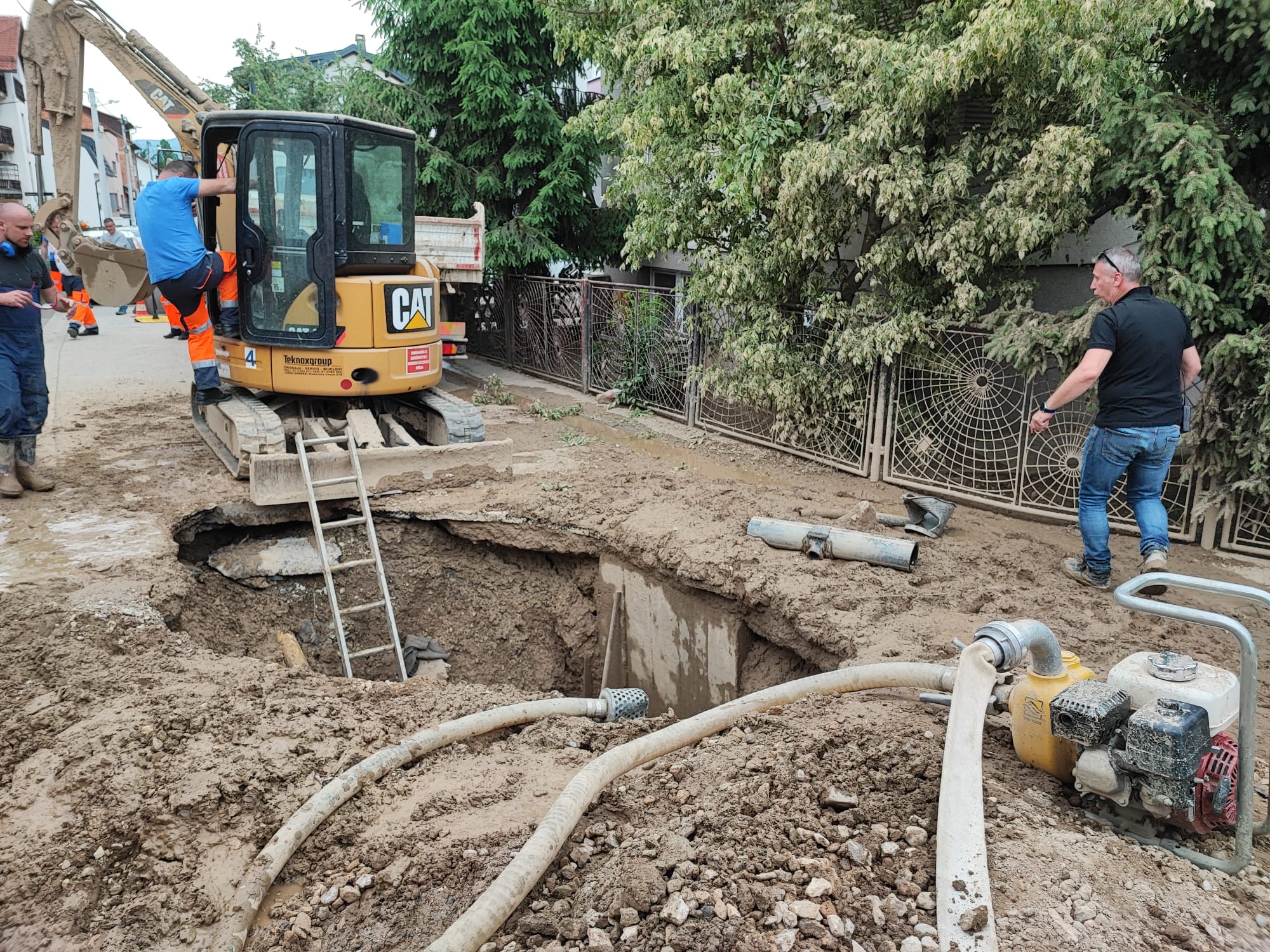 puknuće cijevi na Jarunu