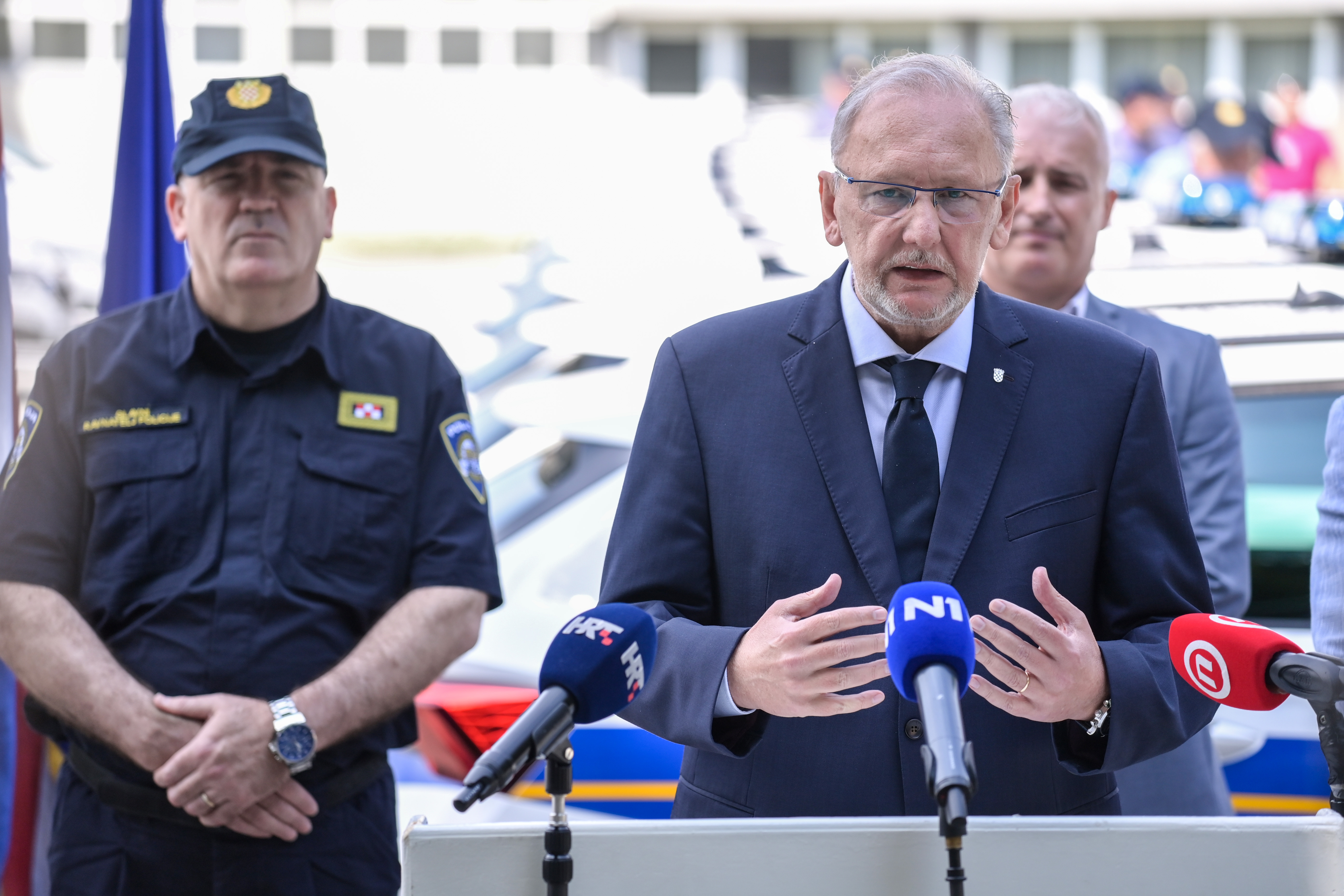 Zagreb: Primopredaja policijskih vozila s policijskim obilježjima