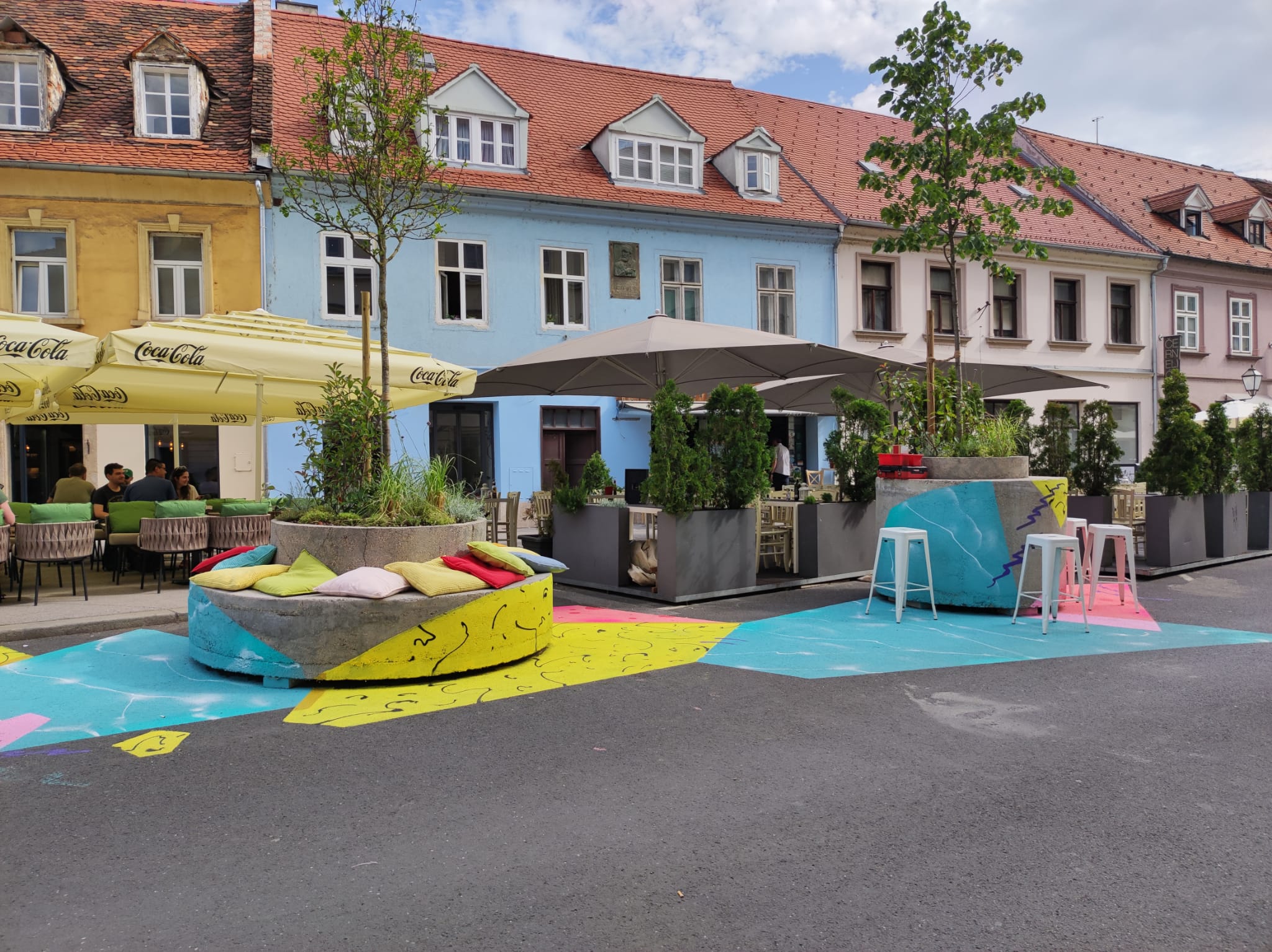 b7b01a61-6c2d-4071-83e8-664ec33f48ad