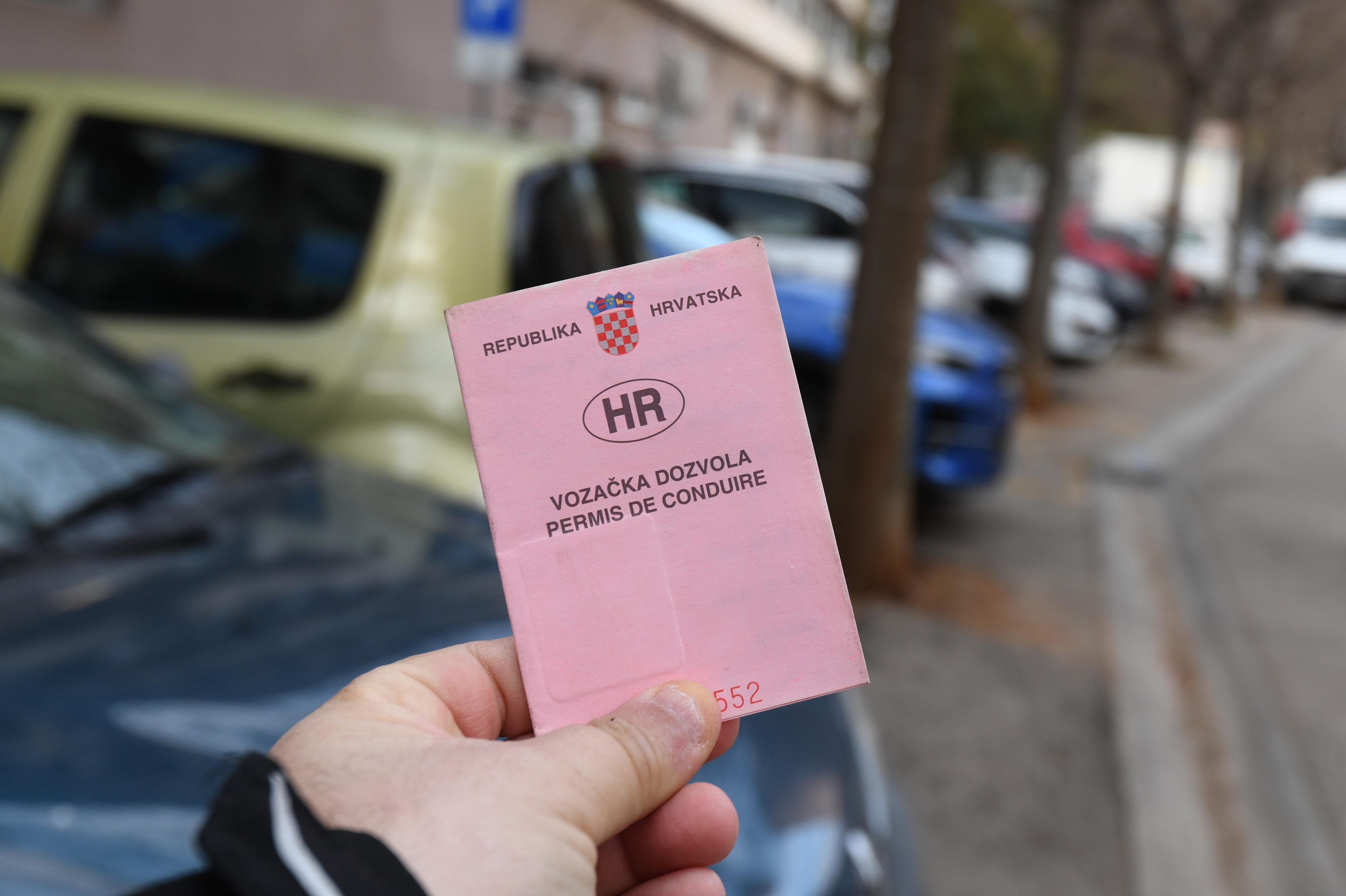 Velik broj vozača još uvijek ima stare vozačke koje će trajati do 2033. godine