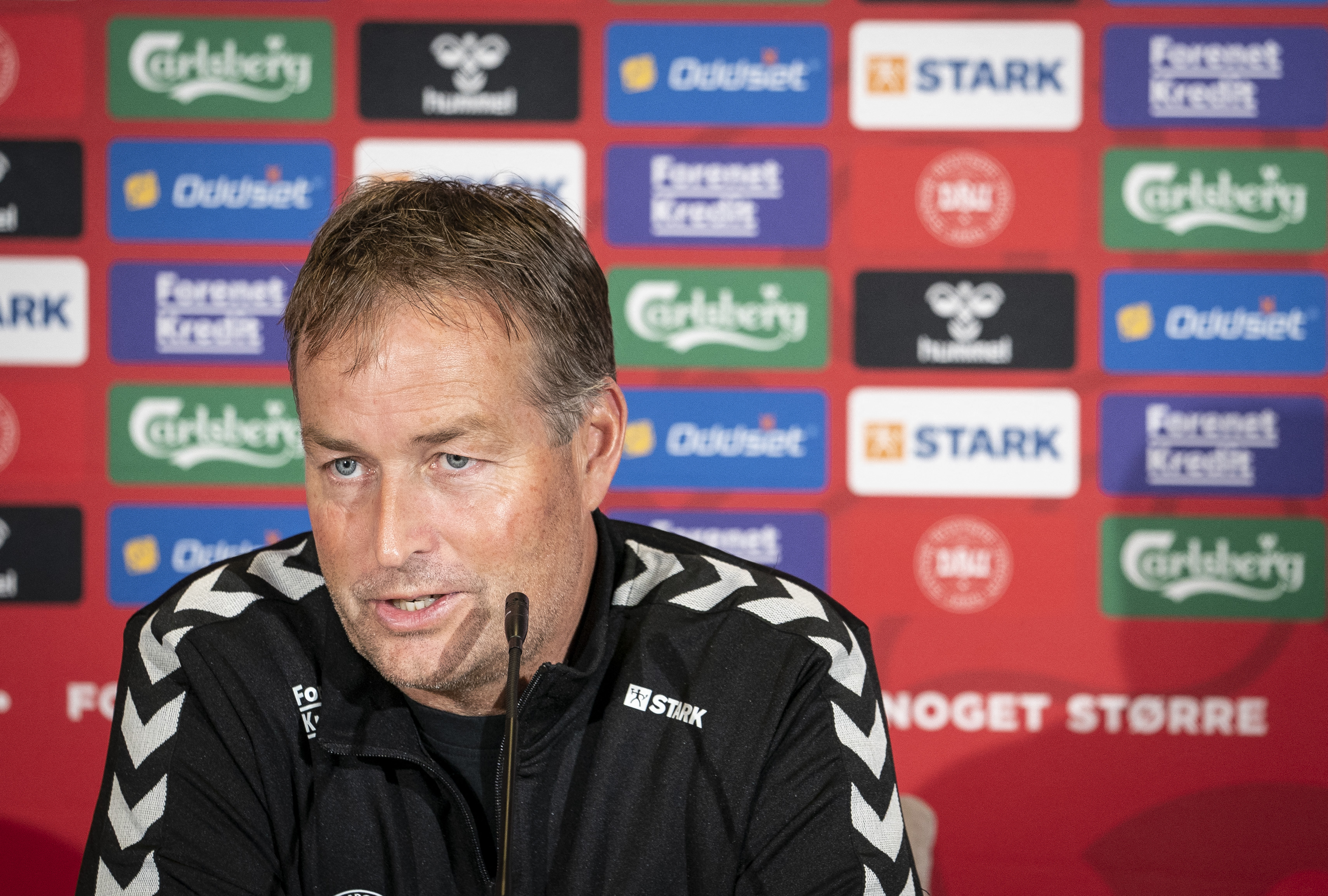 FBL-EUR-NATIONS-DEN-CRO-PRESSER