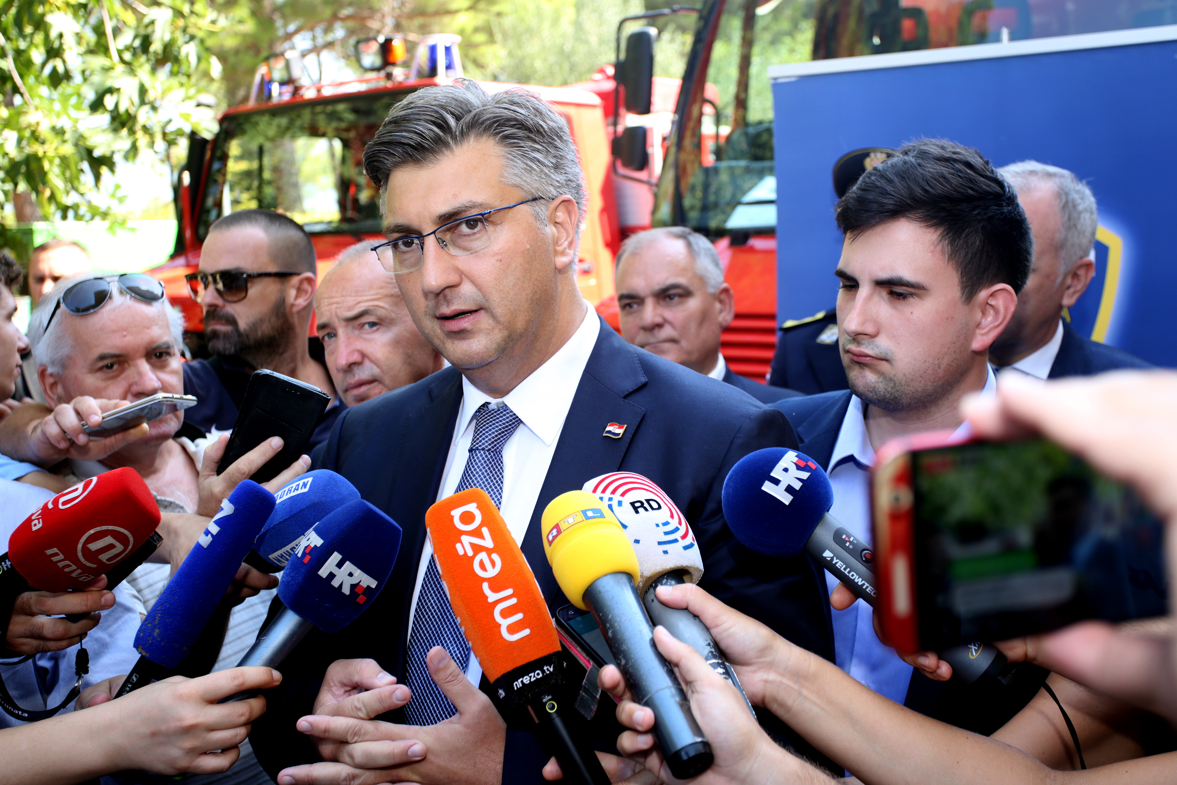 Divulje: Premijer Plenković posjetio Centar za koordinaciju, vođenje i gašenje požara na priobalju