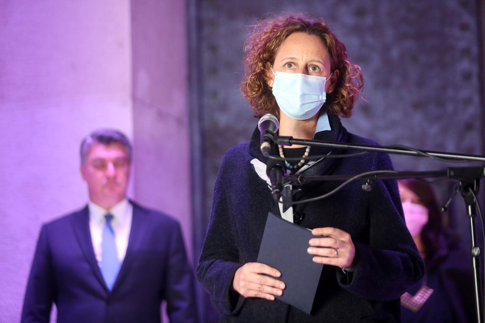 Zagreb: Predsjednik Republike sudjelovao je  na otvorenju izložbe 35. Salon mladih – Millennial