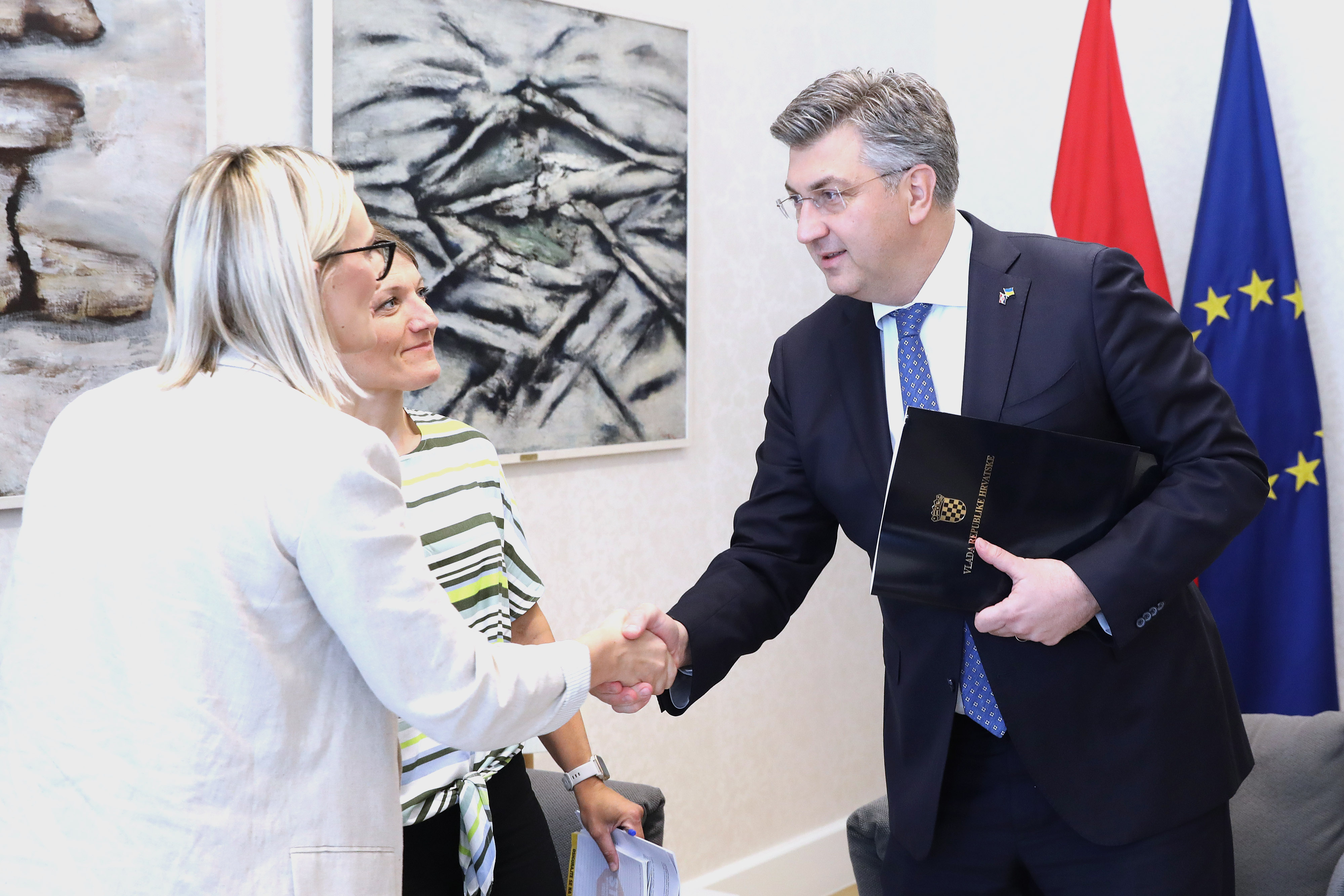 Zagreb: Andrej Plenković primio je predstavnice Udruge Sjena