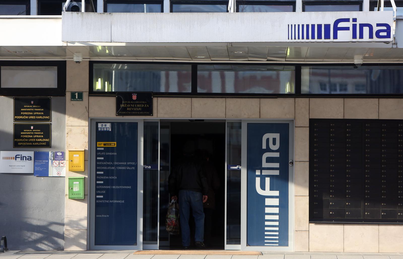 Karlovac: Poslovnica Fina-e u Vitezi?evoj ulici