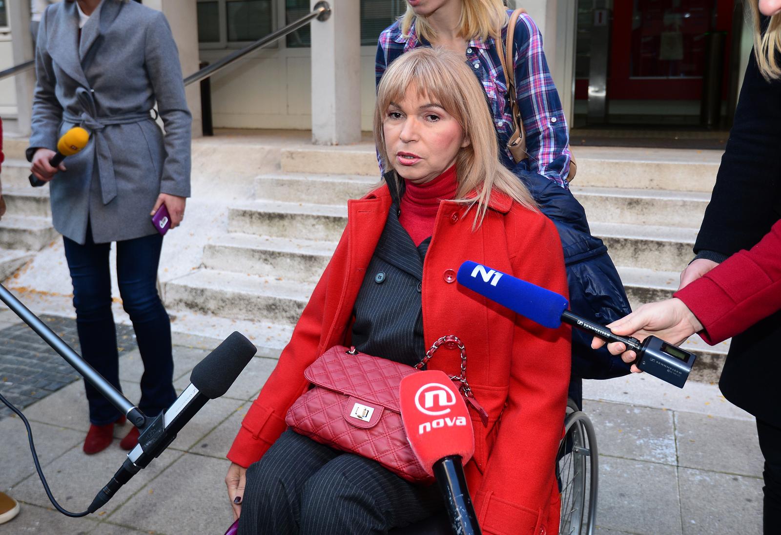 Zagreb: Vesna kuli? u sjeditu SDP-a predala potpise potpore za predsjednika stranke