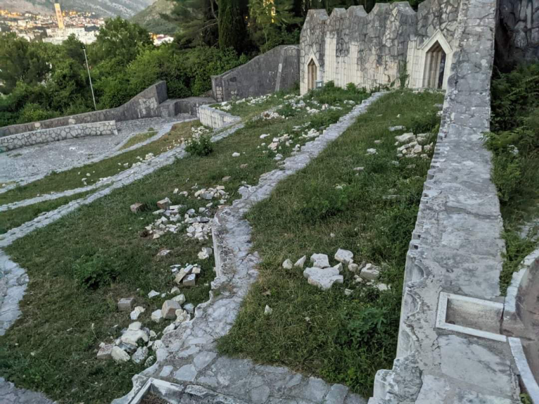 partizansko groblje mostar