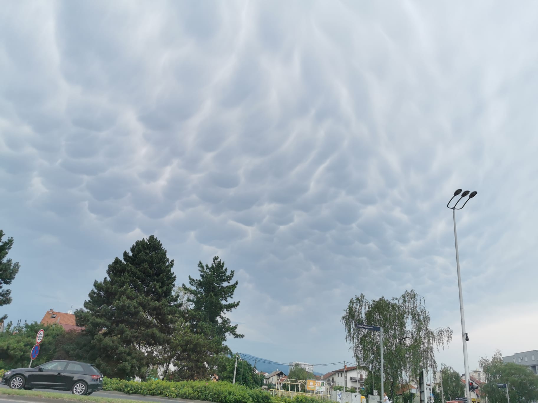 Mamatusi, oblaci, nevrijeme, oblačno vrijeme, mammatus oblaci
