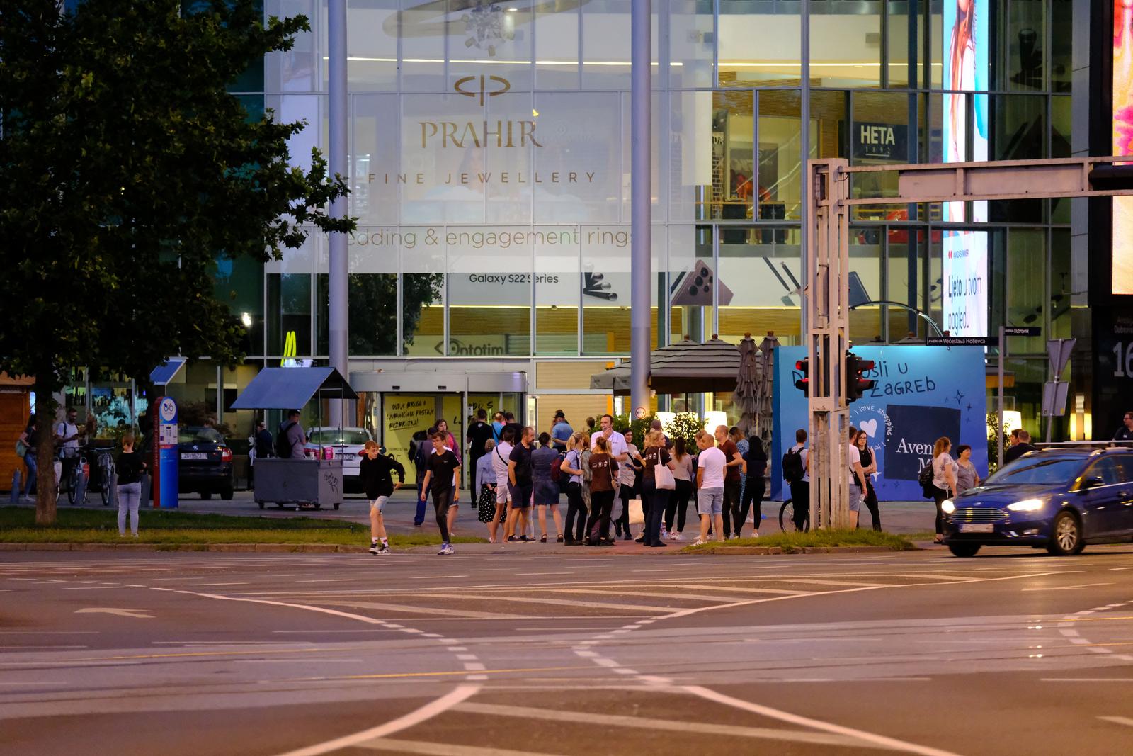 Nova dojava o bombi u Avenue Mallu