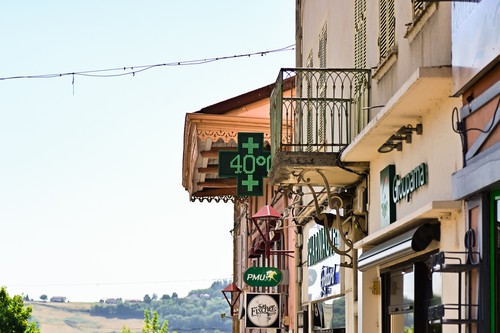 France Goes Through A Severe Heatwave, Cours-La-Ville - 18 Jun 2022