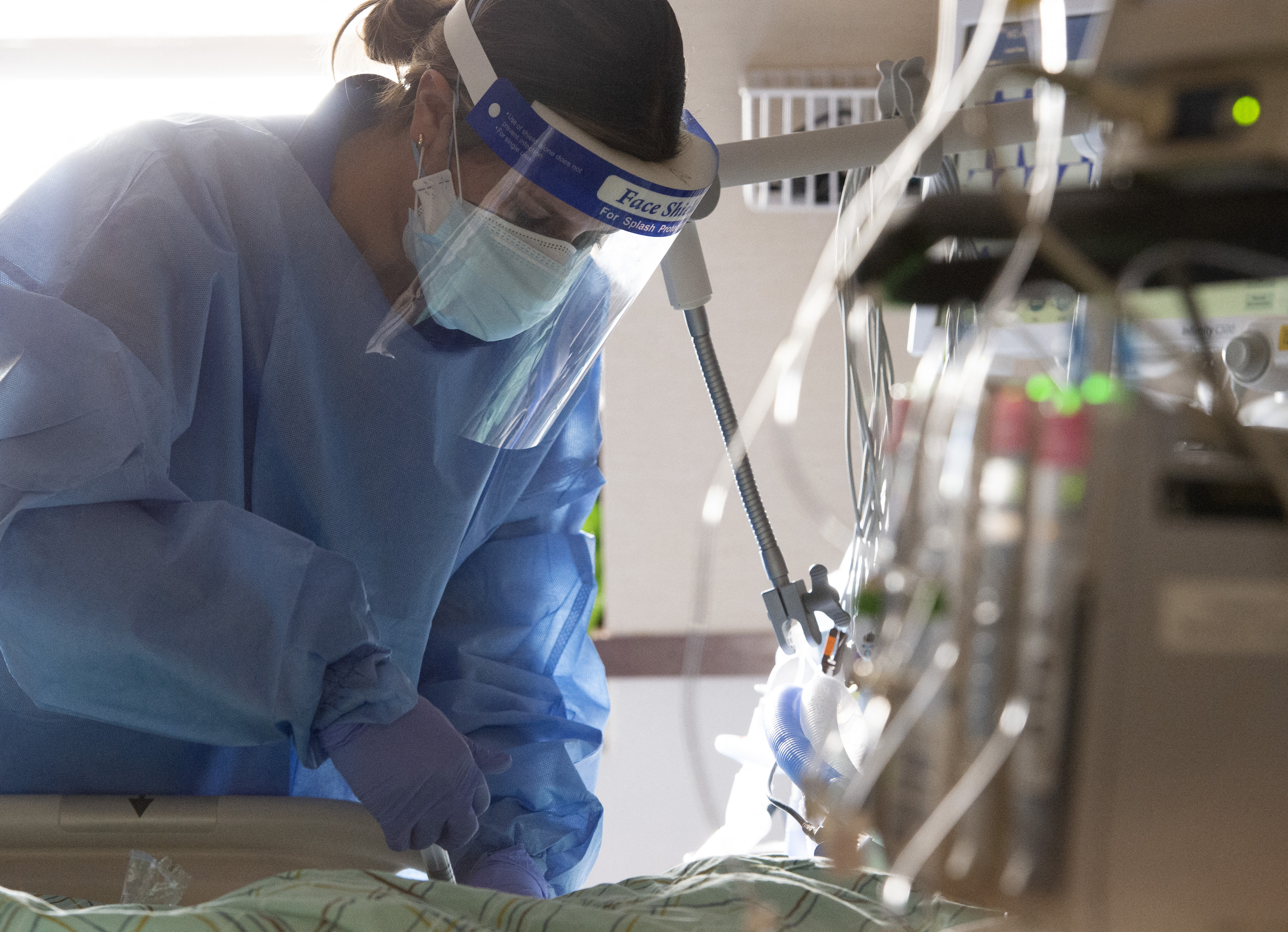 Day in the life of a doctor working on a Covid ICU ward