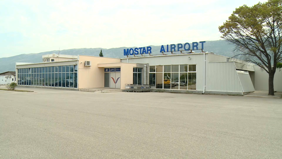 Zračna luka Mostar, aerodrom