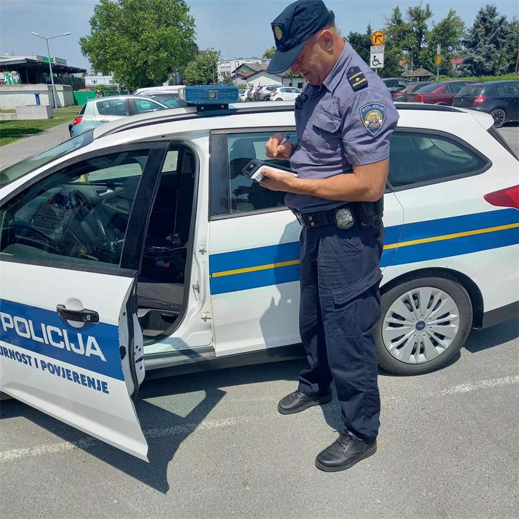 policija, prometna policija, prometni policajac, prometne kazne