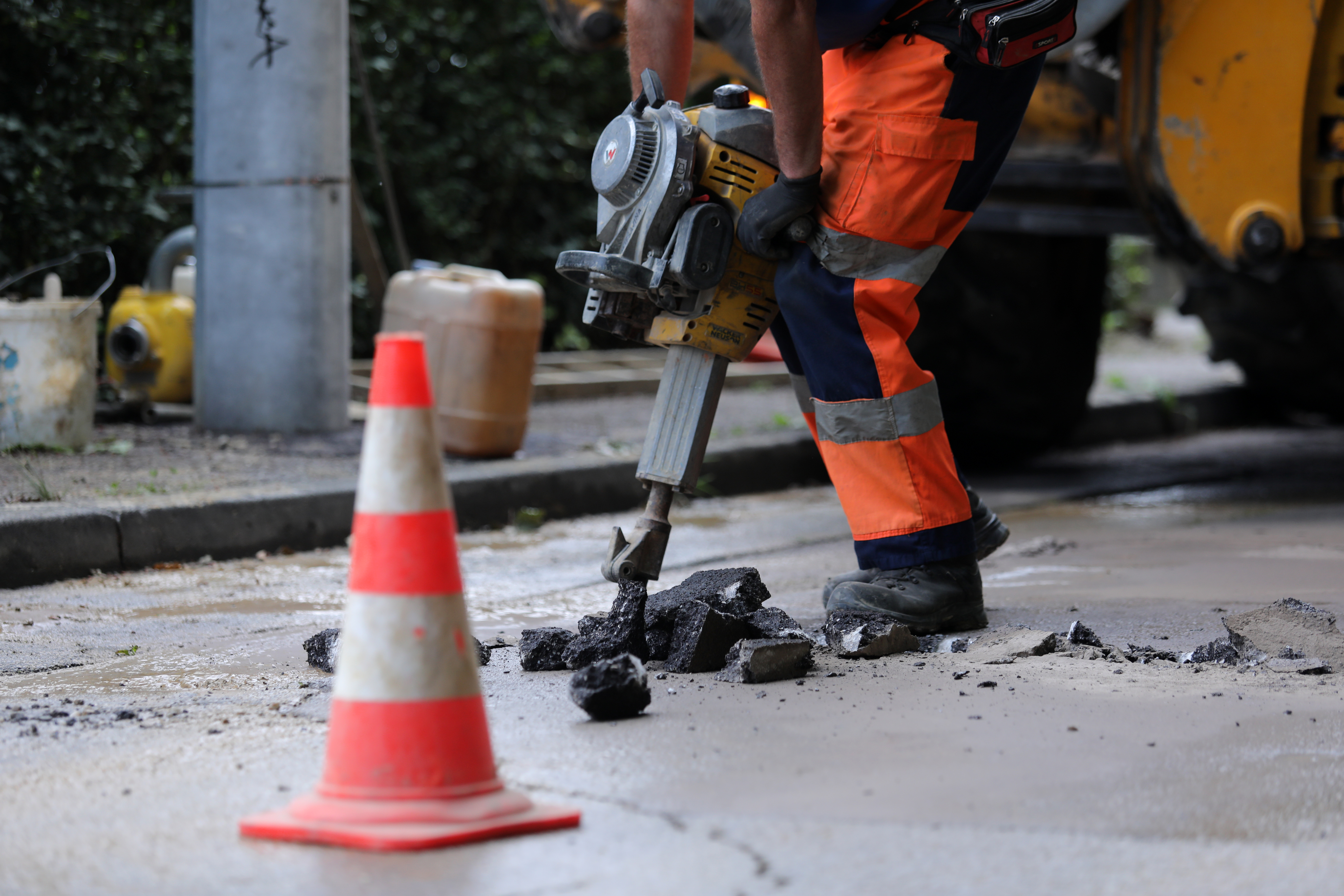 Zagreb:  Zbog puknuća cjevovoda, bez vode je dio potrošača na Bukovcu