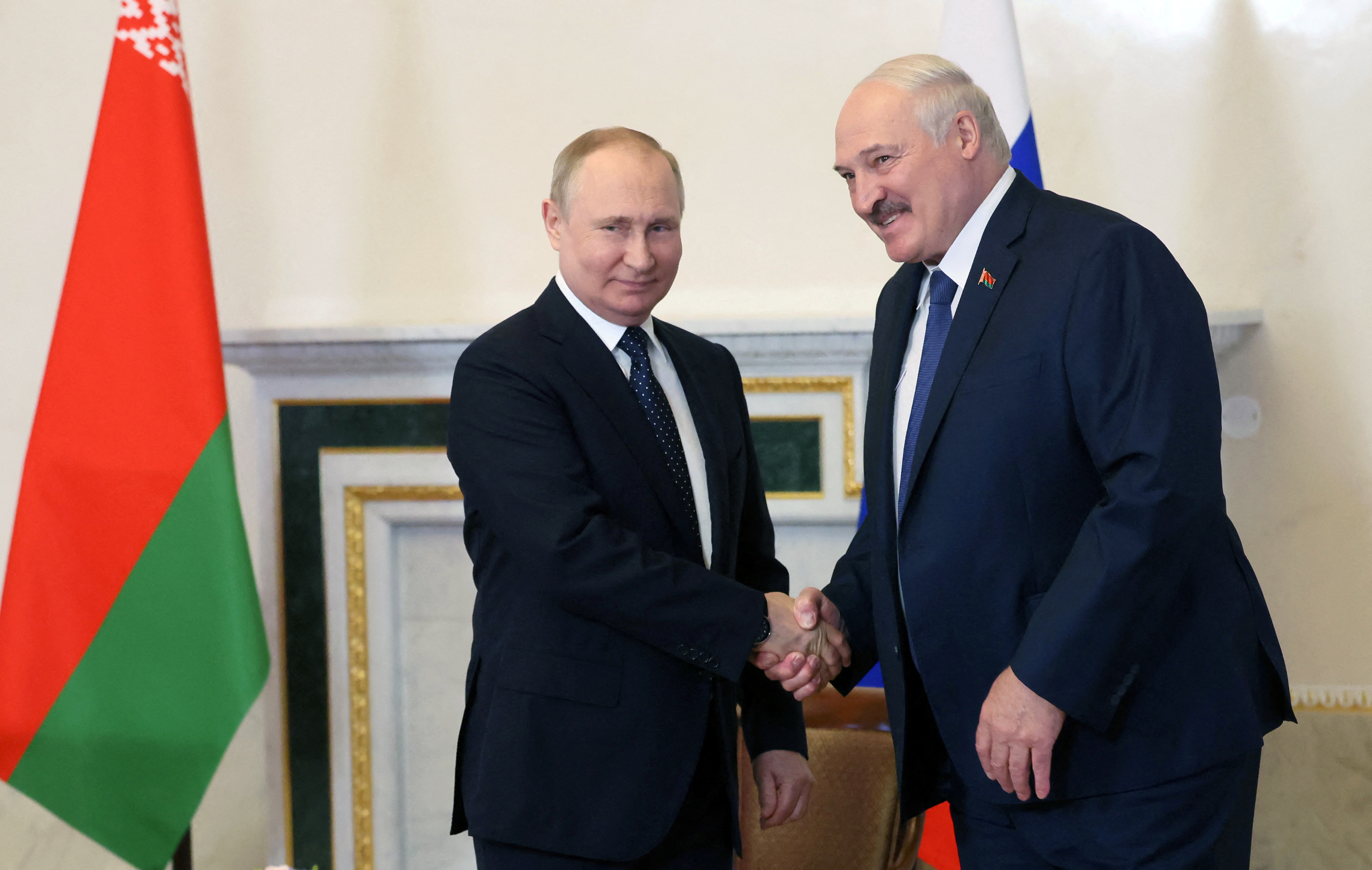 Russian President Putin and Belarusian President Lukashenko meet in St. Petersburg