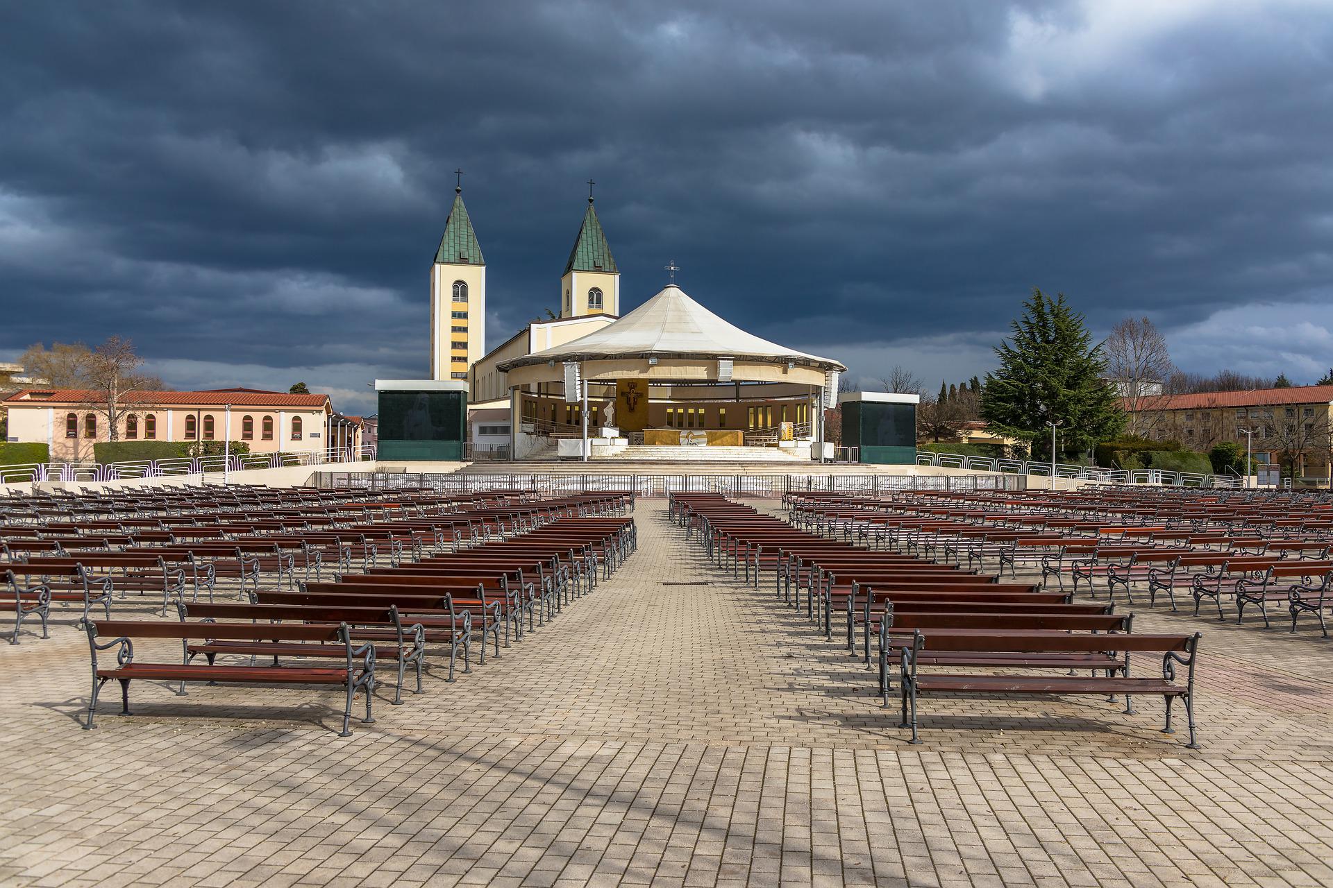 church, crkva, međugorje, medjugorje, vjera, molitva,