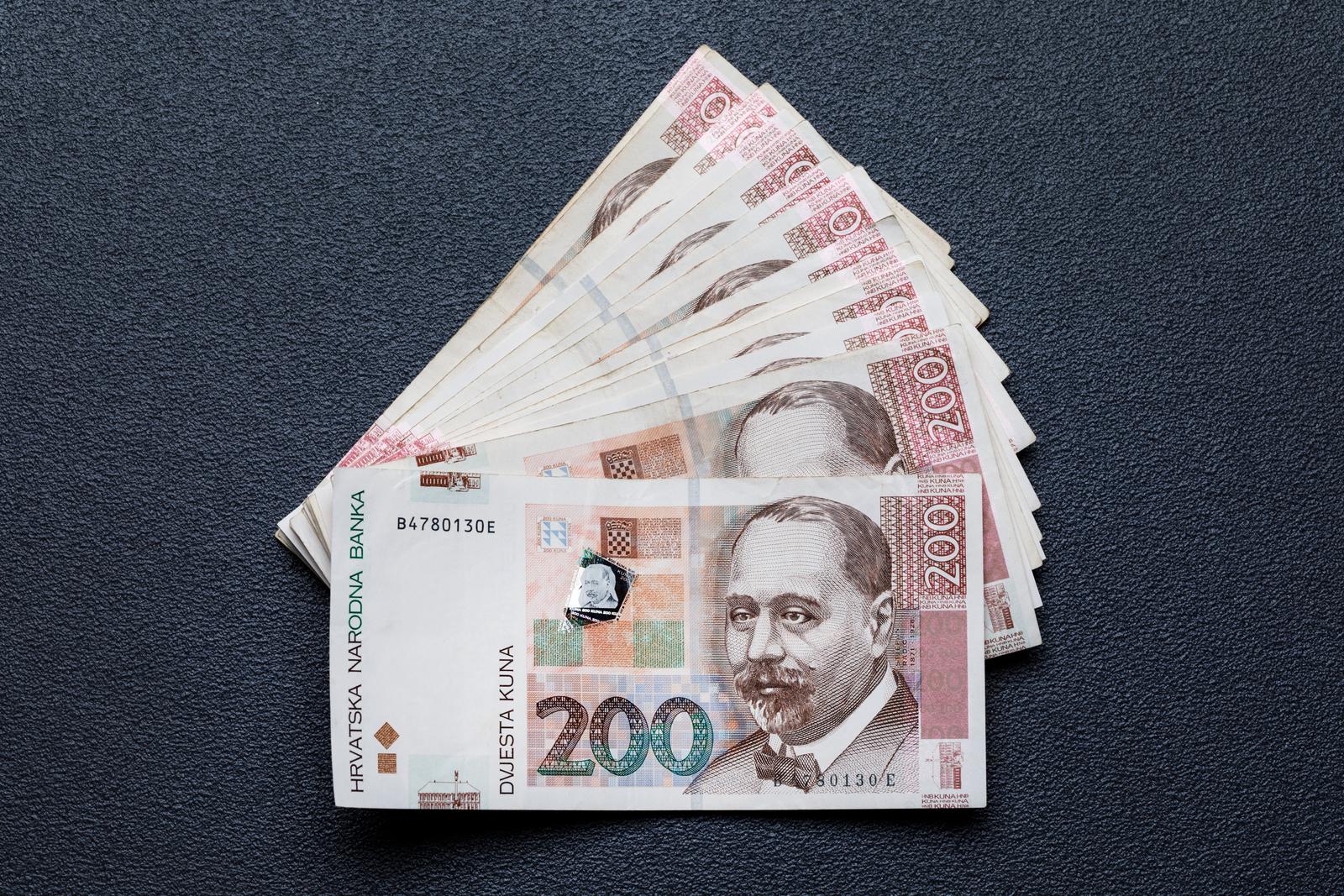 Hrvatska euro uvodi već 2023.