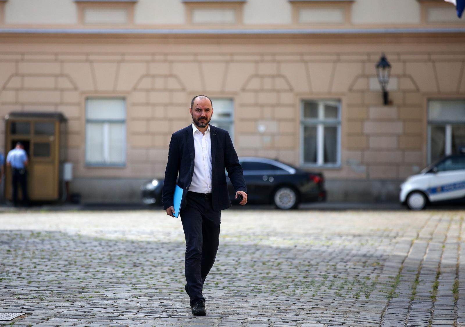 Zagreb: Dolazak koalicijskih partnera na sastanak parlamentarne većine