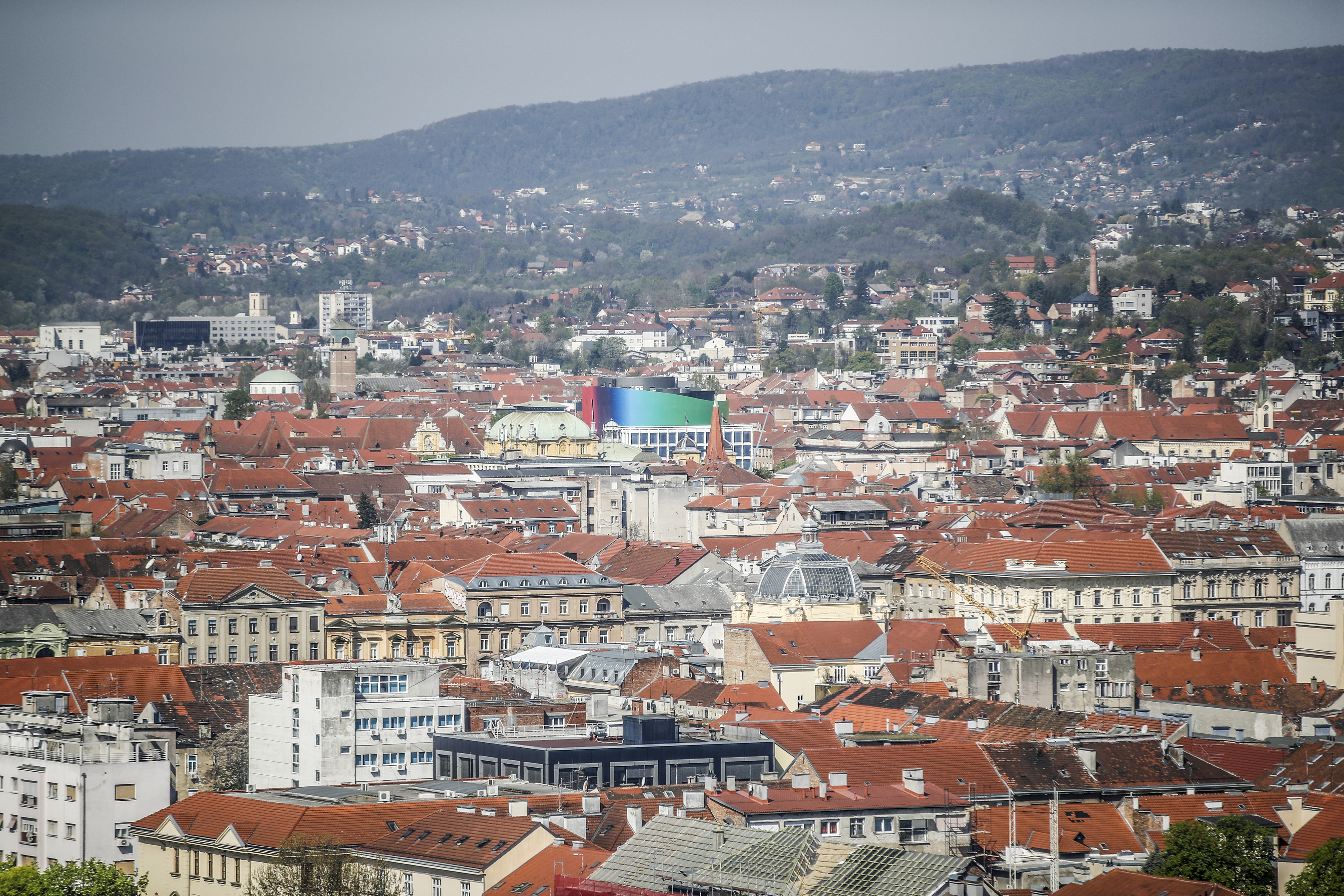 Panorama Zagreba snimljena s nebodera u Strojarskoj