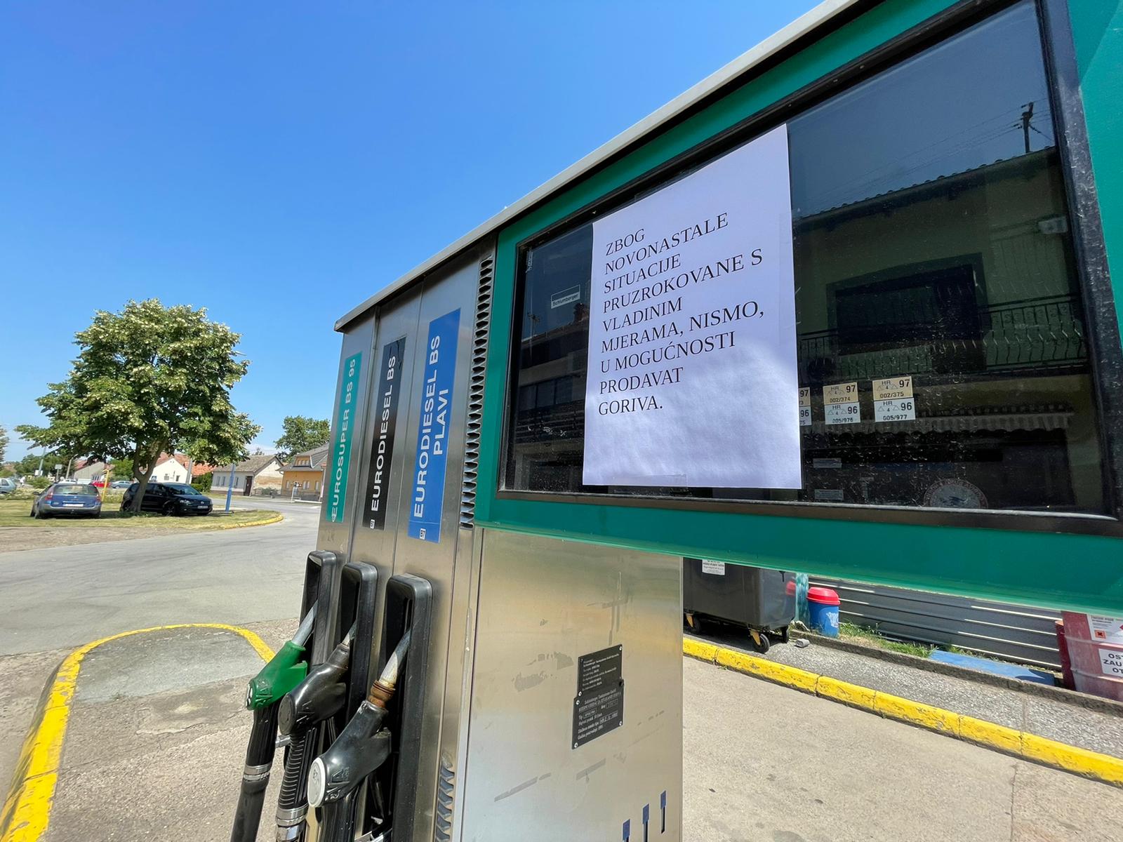 benzinska pumpa, zatvorena benzinska, benga, benzinska crpka, mali distributeri